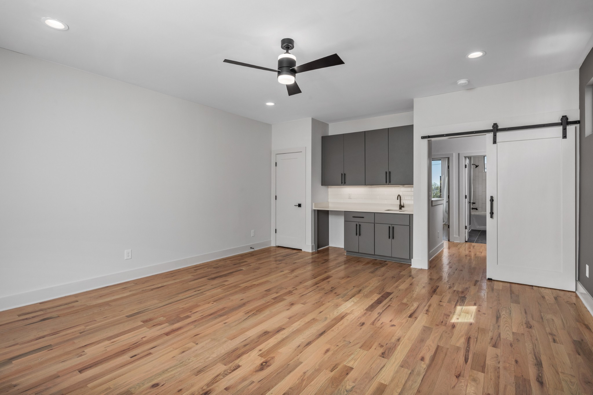 1814 Wedgewood Ave Unit: 17
