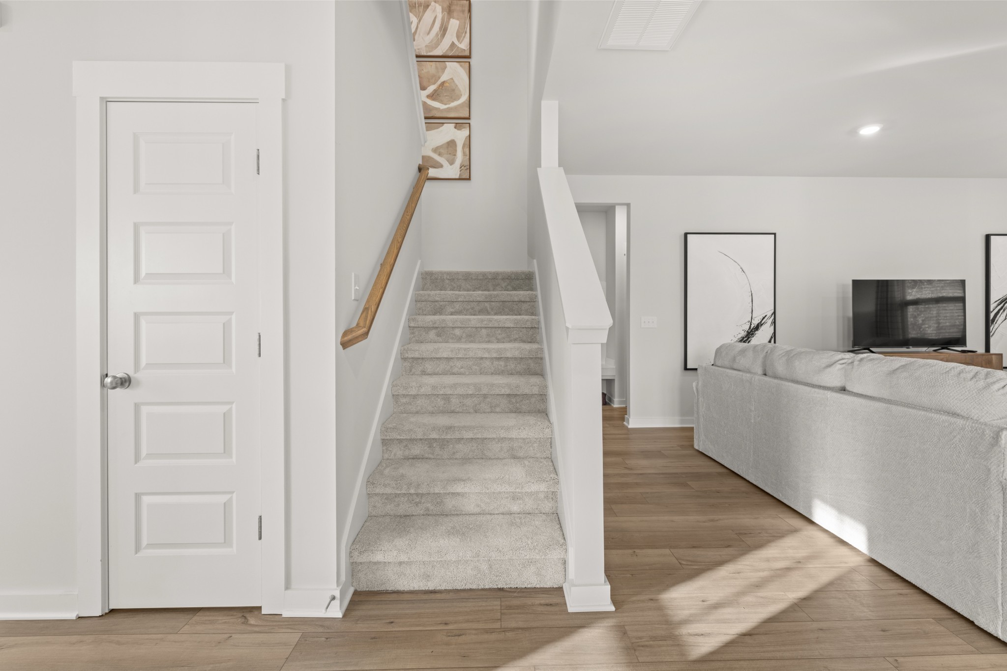 7218 Hanworth Street