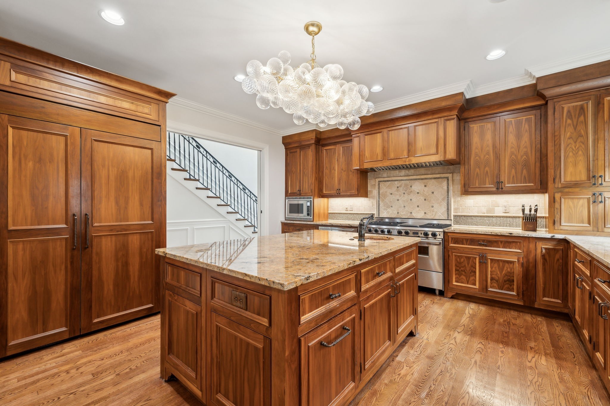 327 Whitworth Way