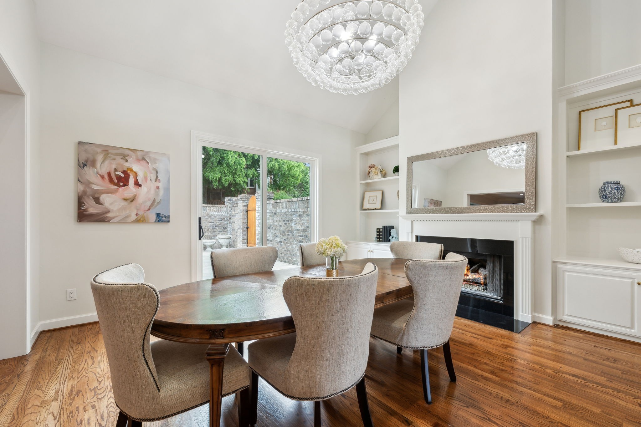 327 Whitworth Way