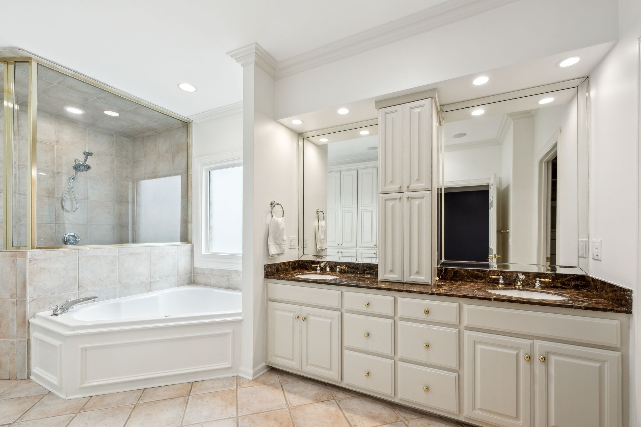 327 Whitworth Way