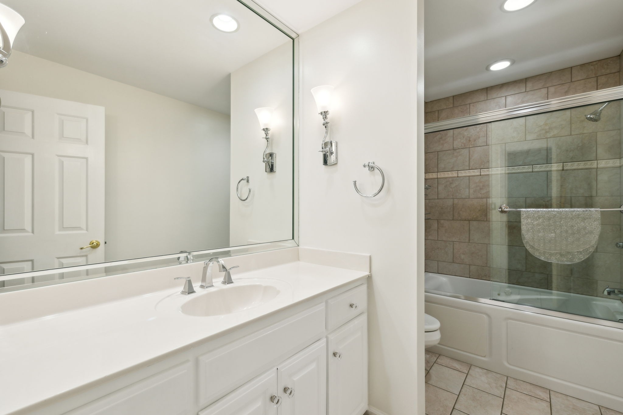 327 Whitworth Way