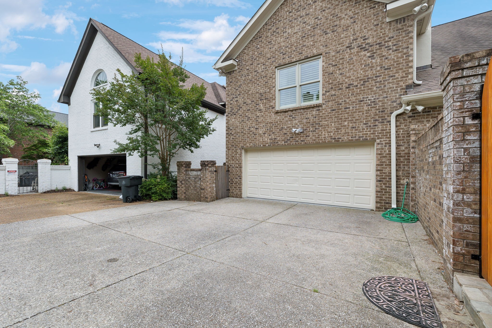 327 Whitworth Way