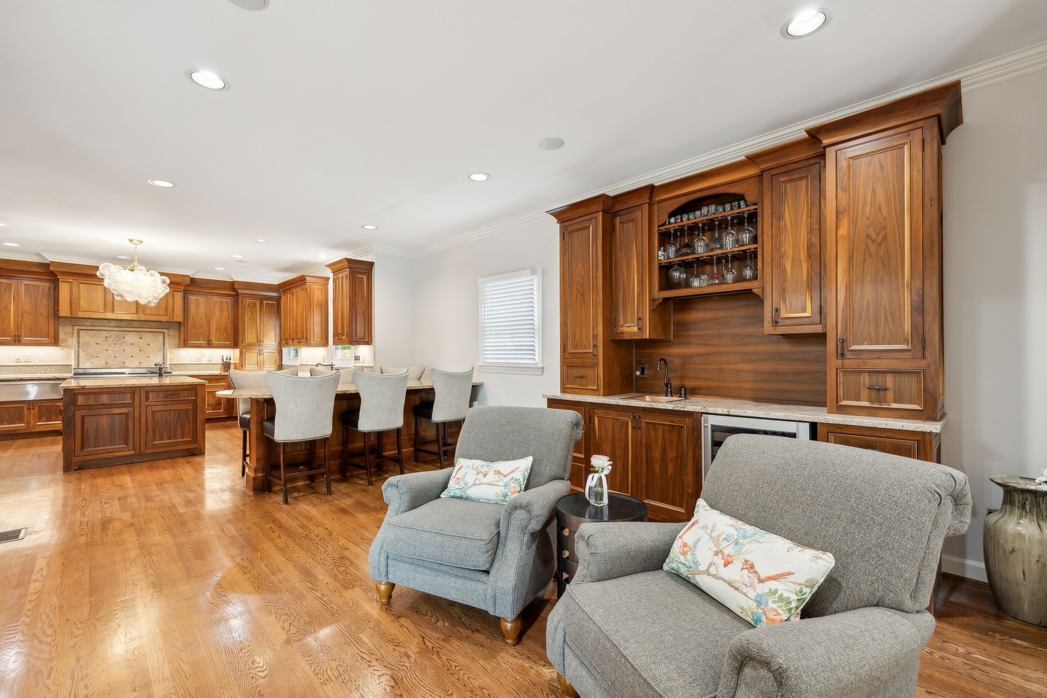327 Whitworth Way