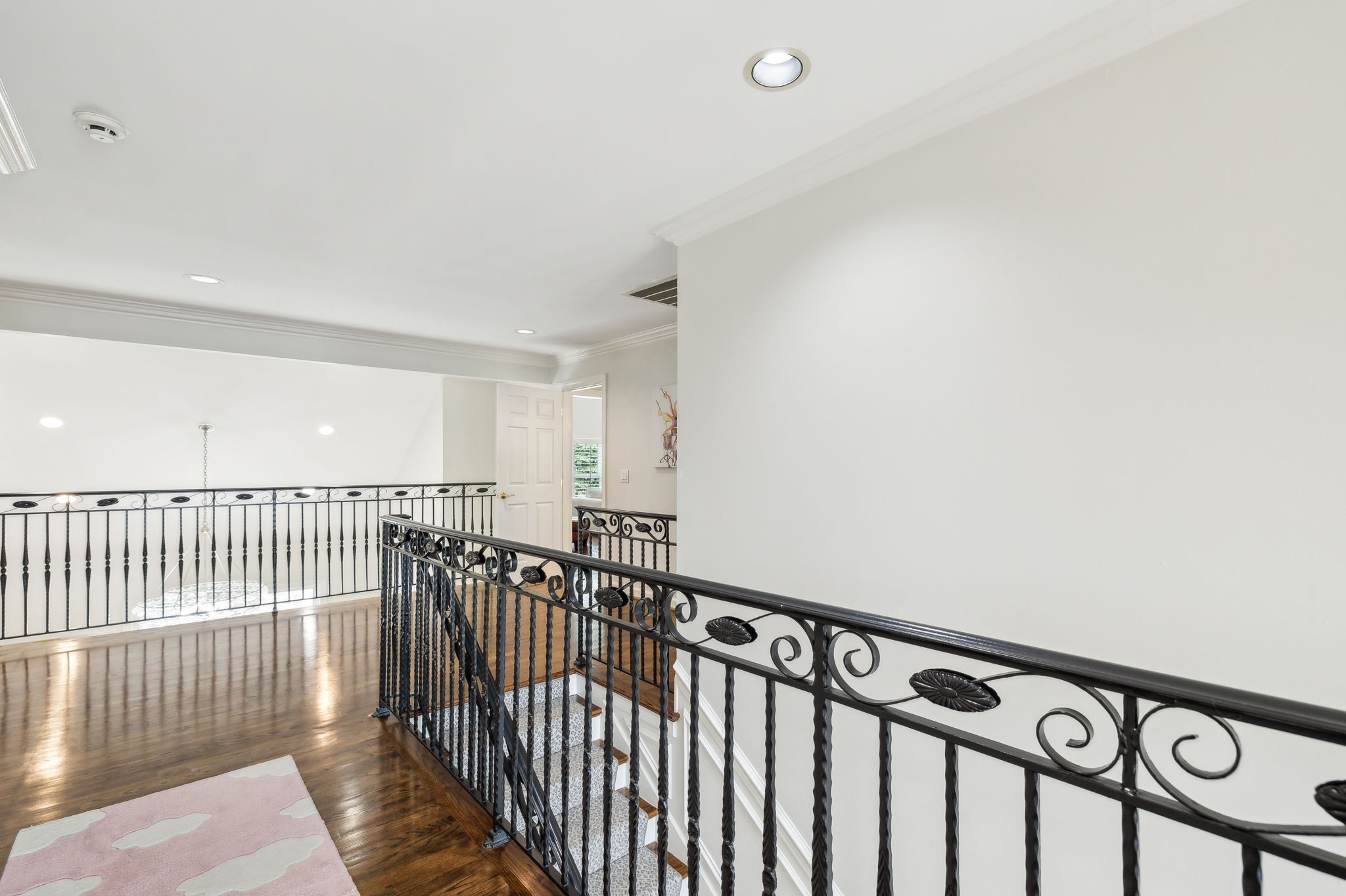 327 Whitworth Way
