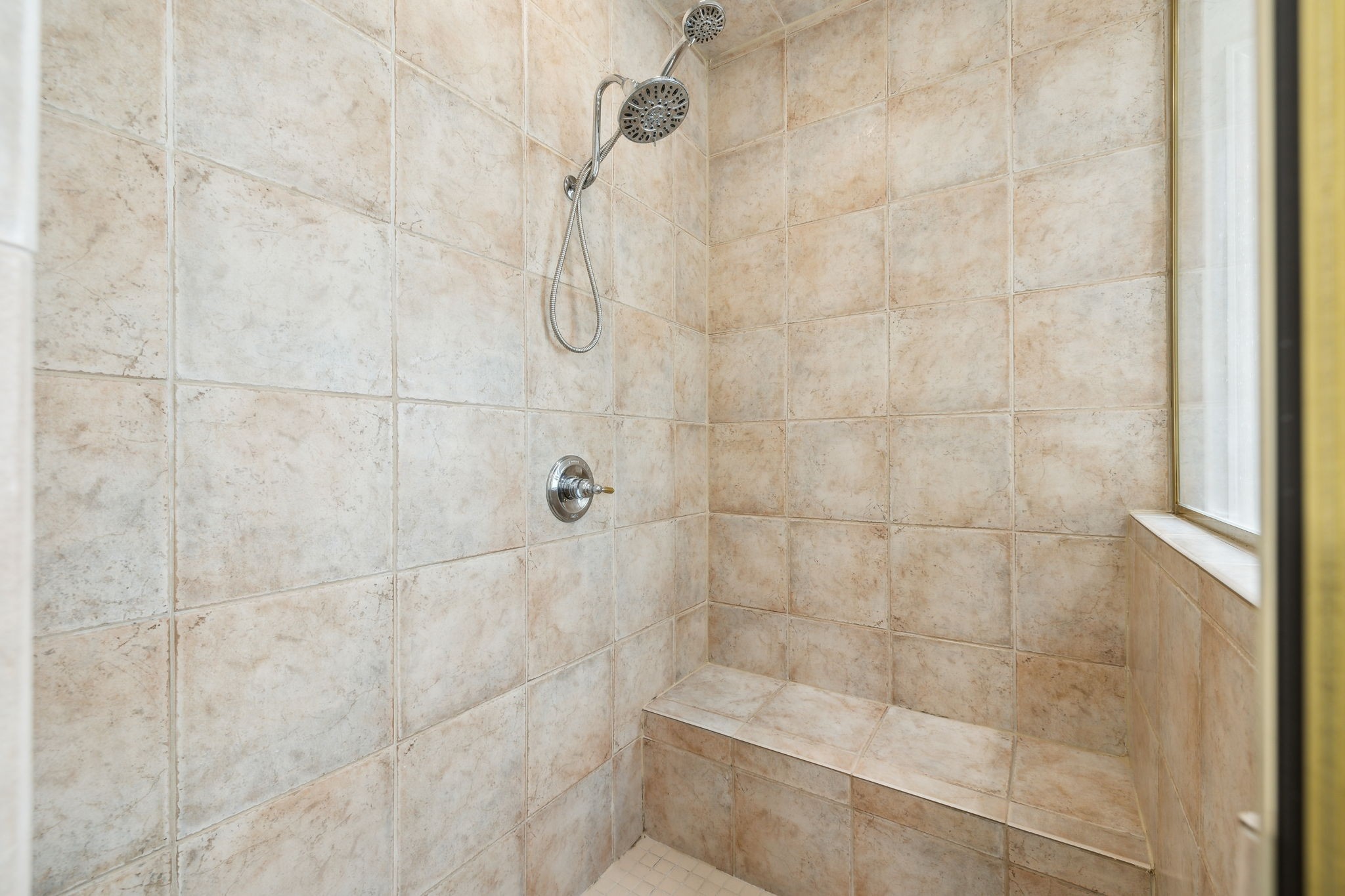 327 Whitworth Way