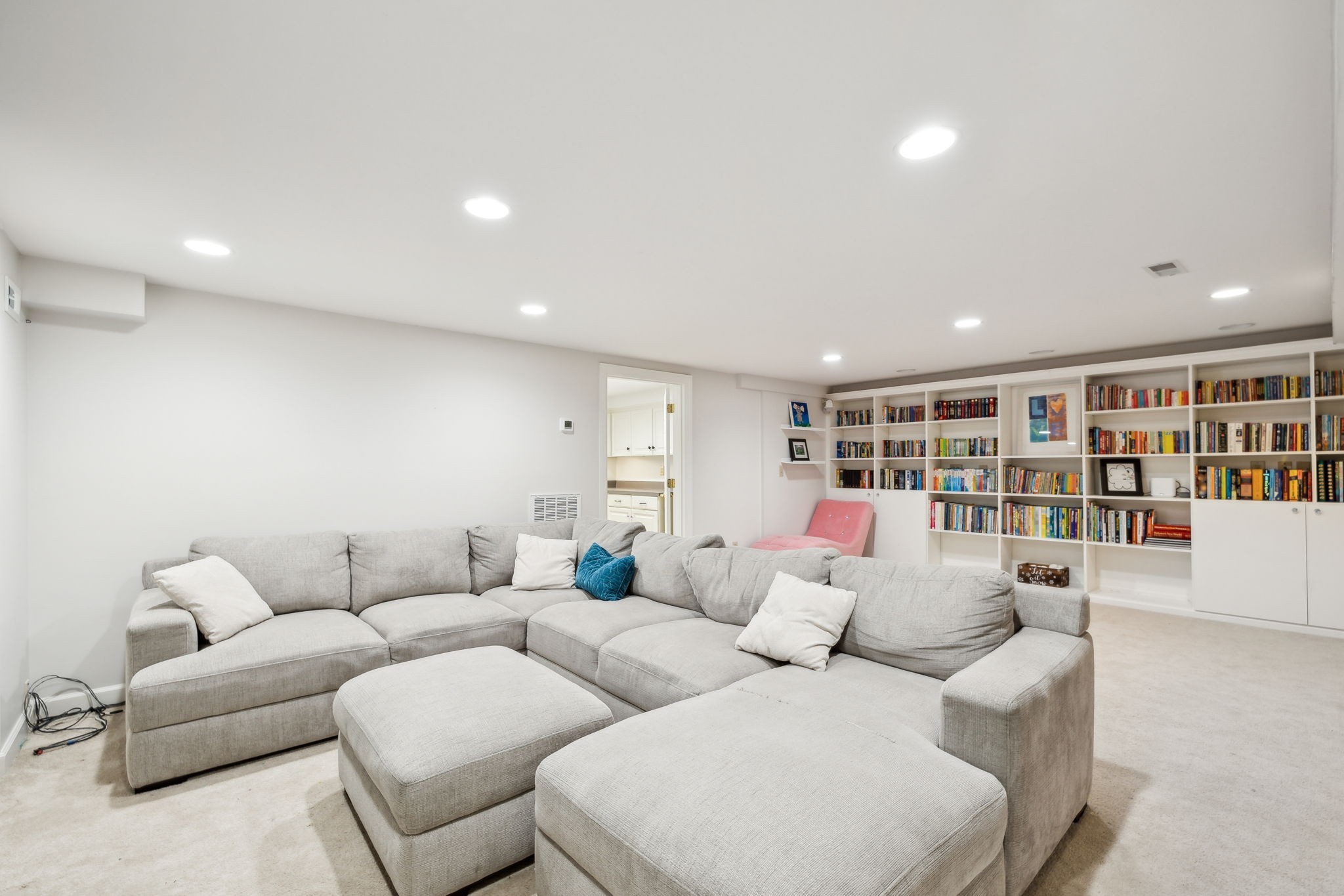327 Whitworth Way
