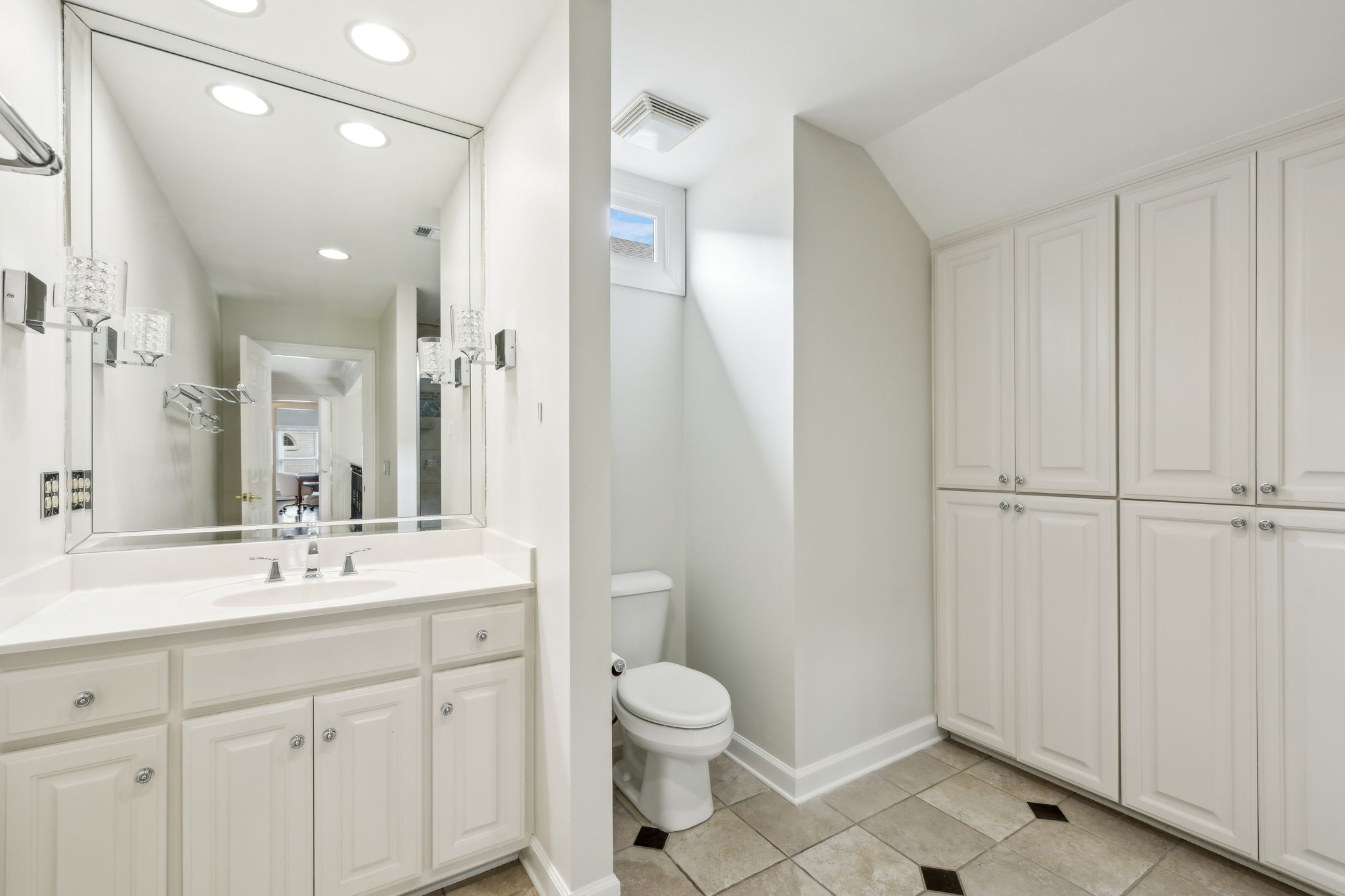 327 Whitworth Way