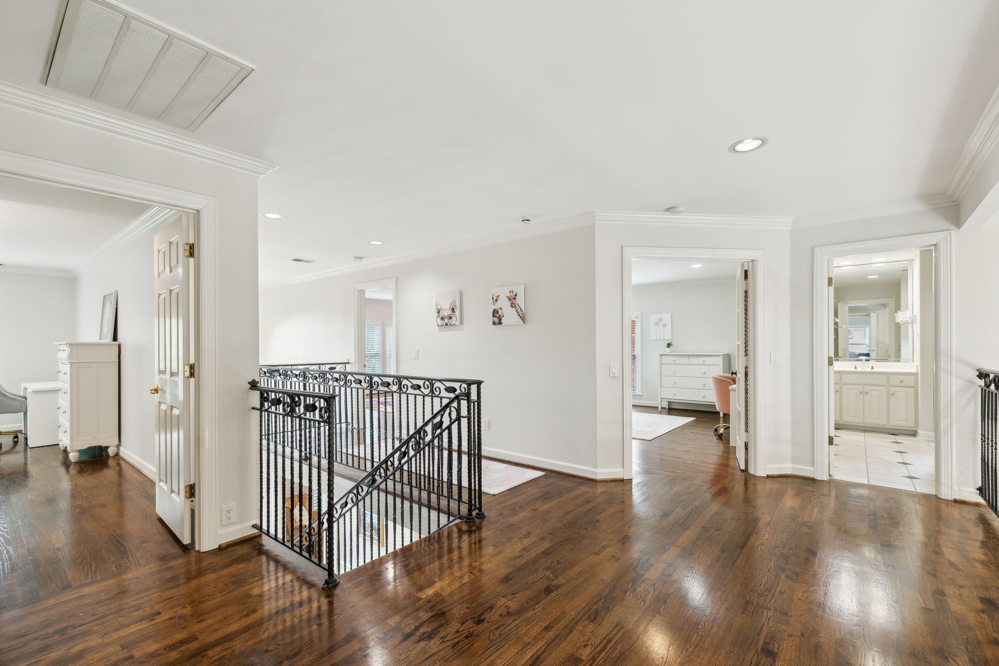 327 Whitworth Way