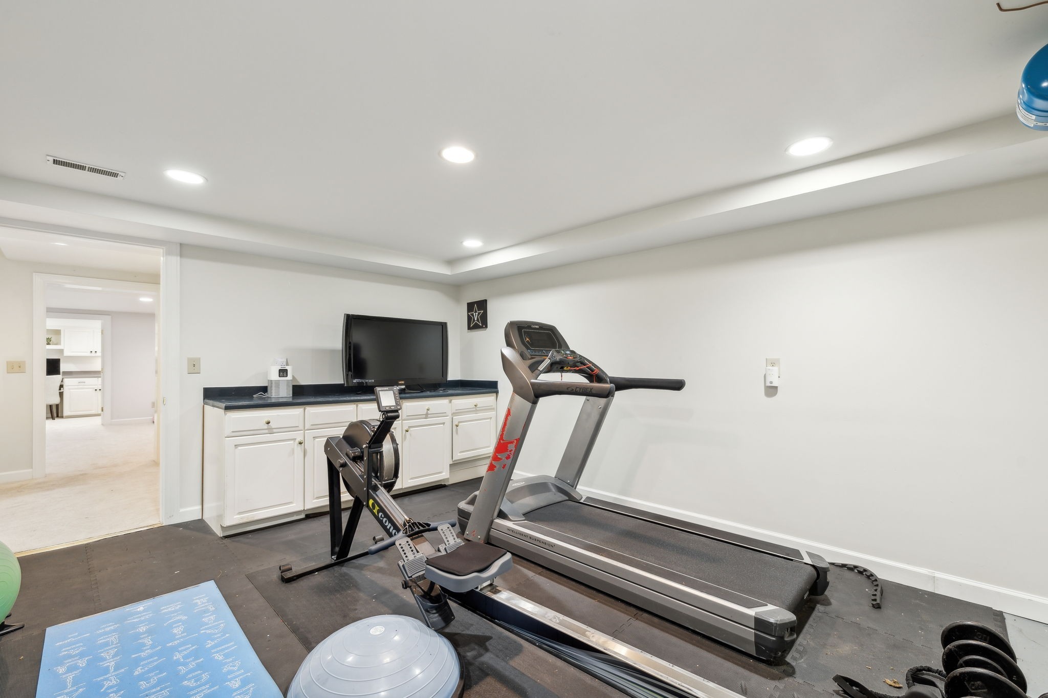 327 Whitworth Way