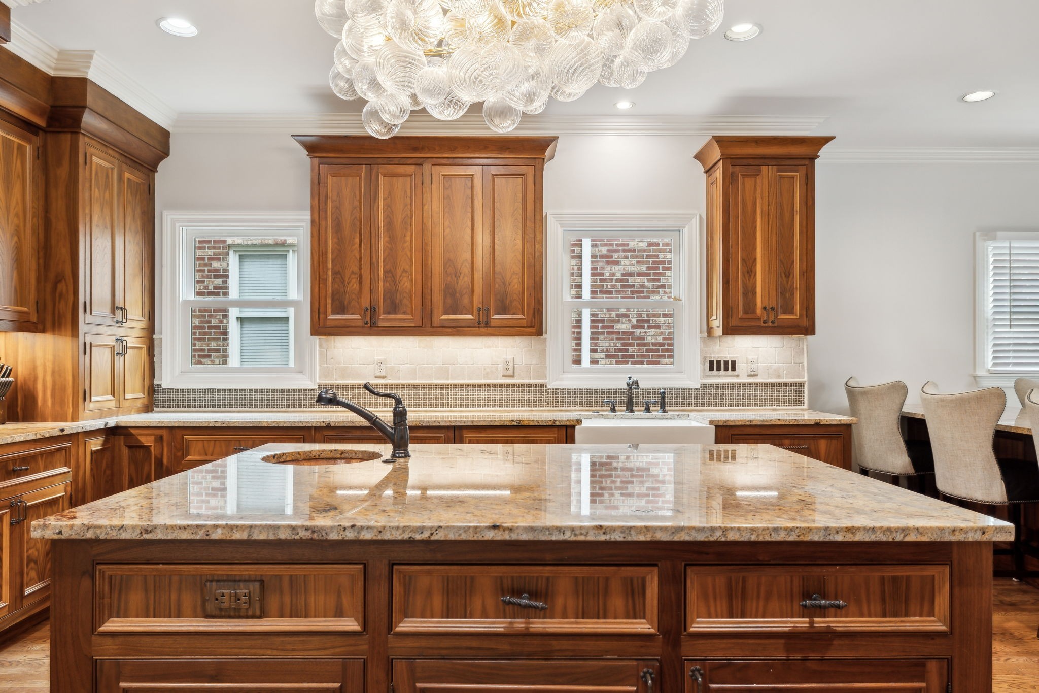 327 Whitworth Way