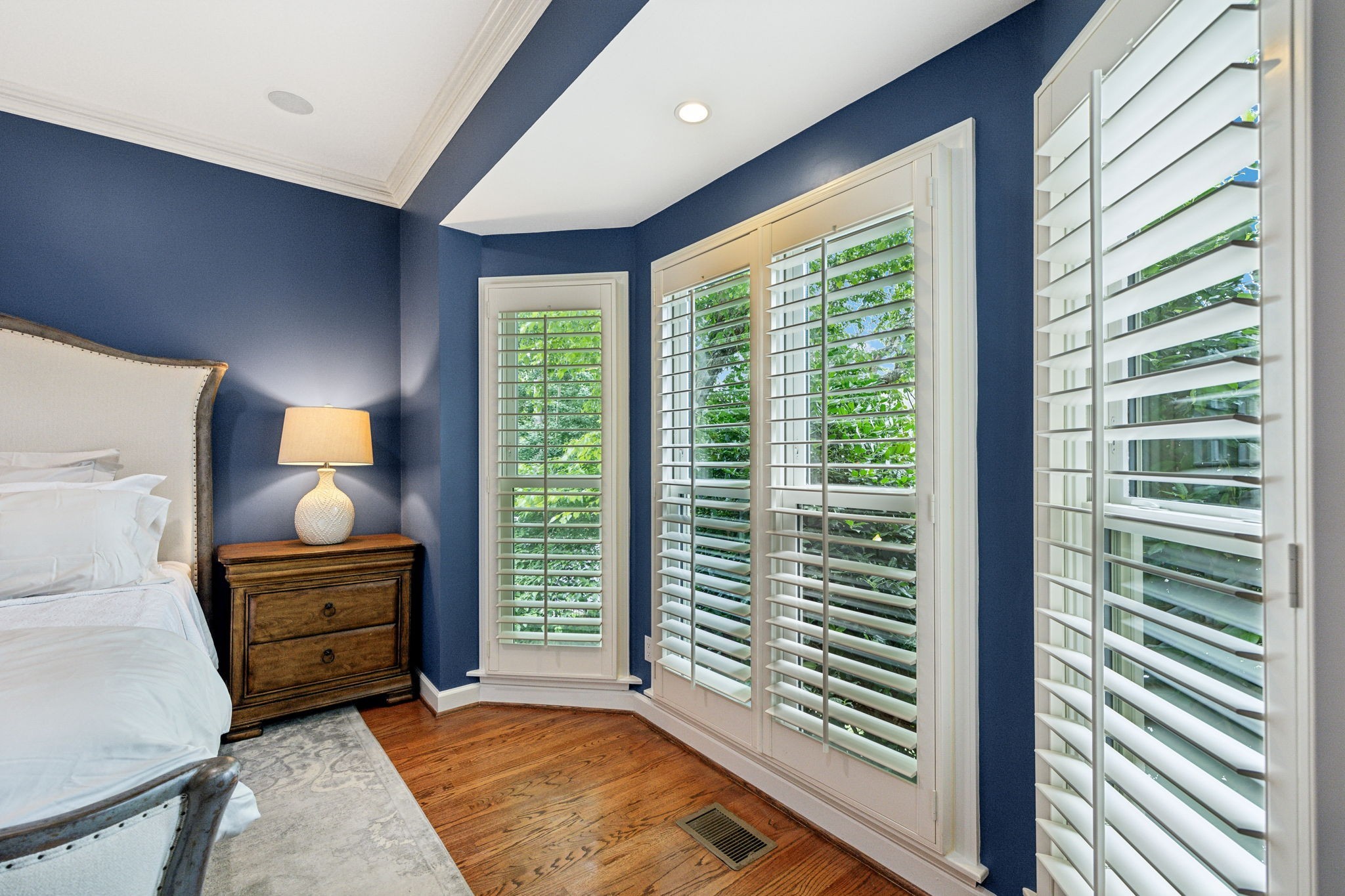 327 Whitworth Way