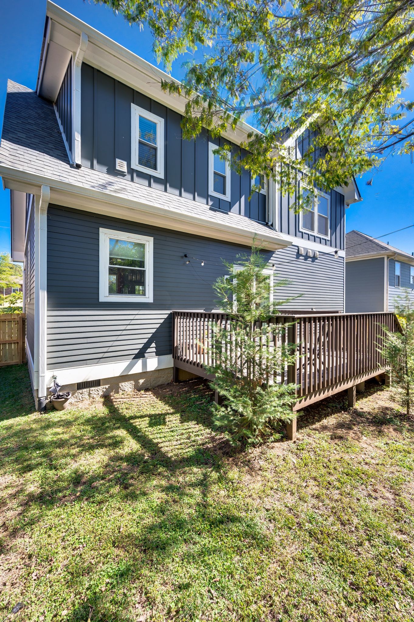 2222 Monticello Dr