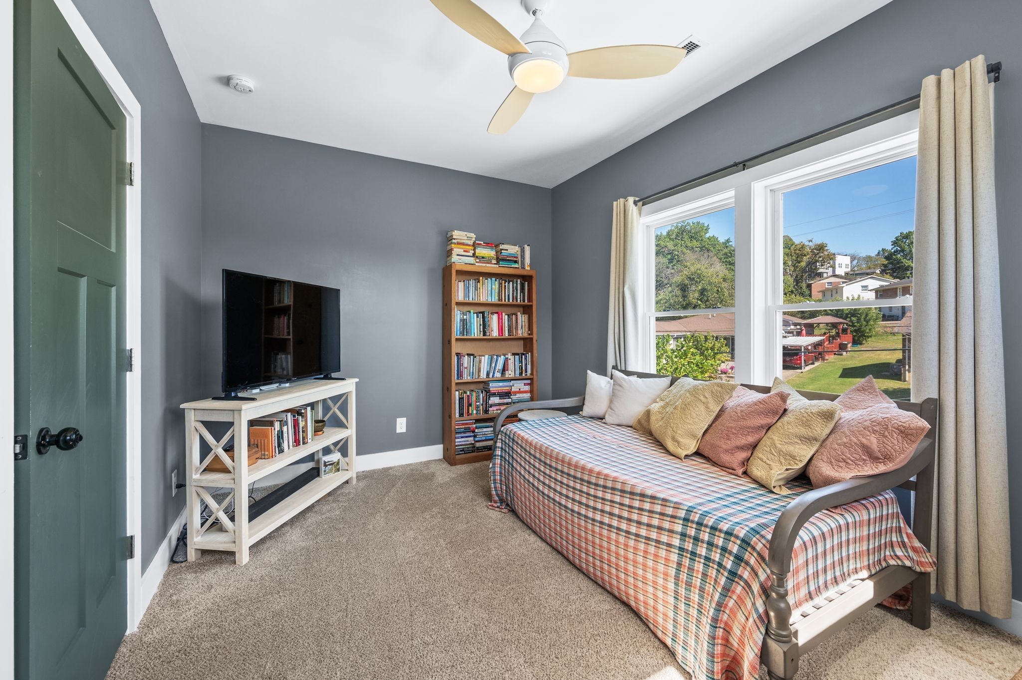 2222 Monticello Dr