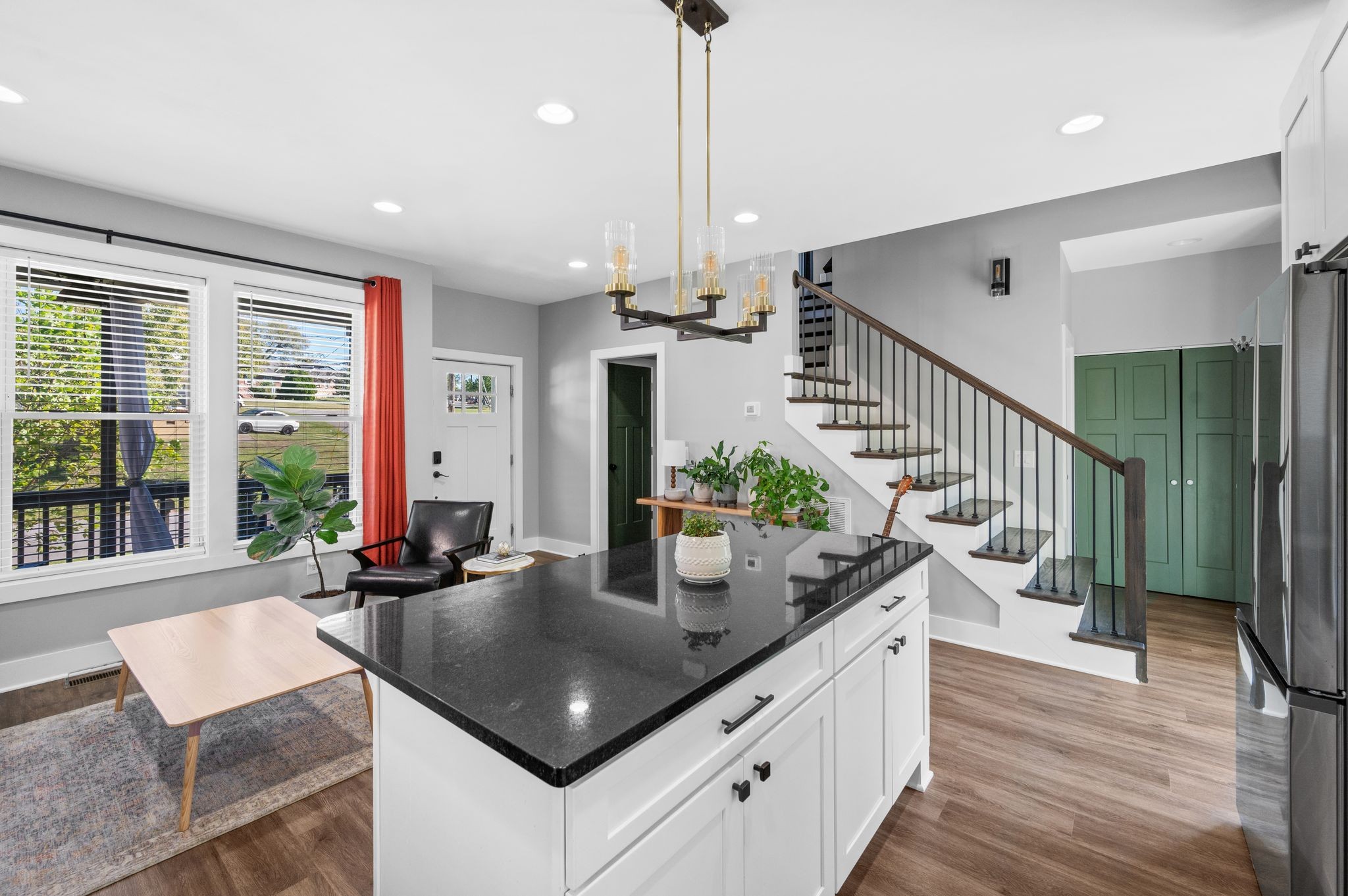 2222 Monticello Dr