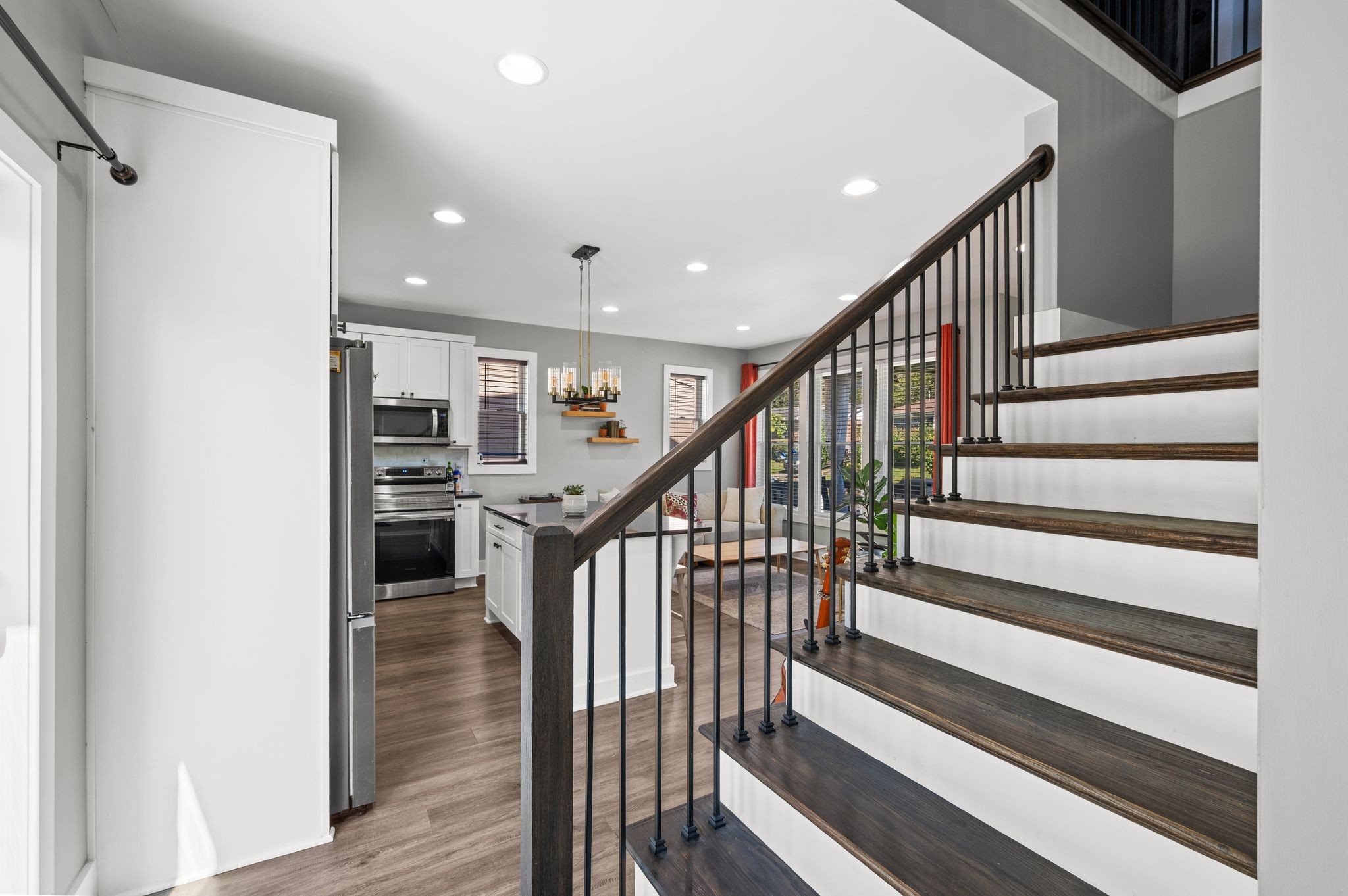2222 Monticello Dr