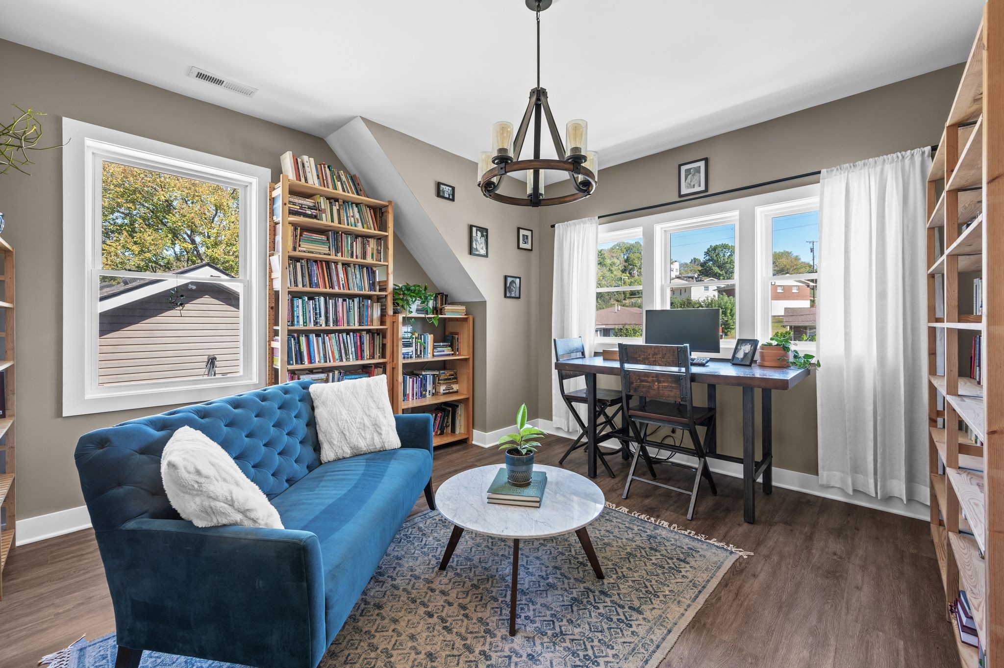 2222 Monticello Dr