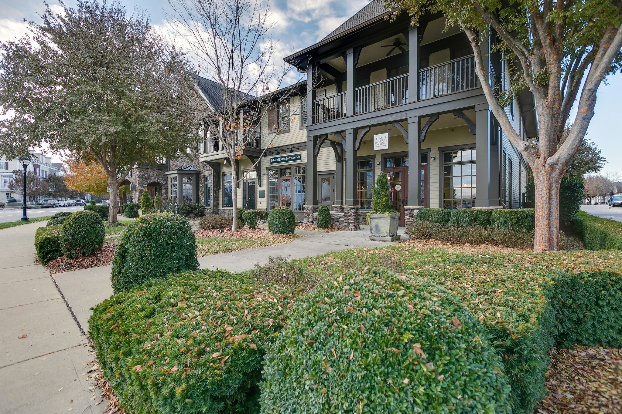 300 Addison Ave
