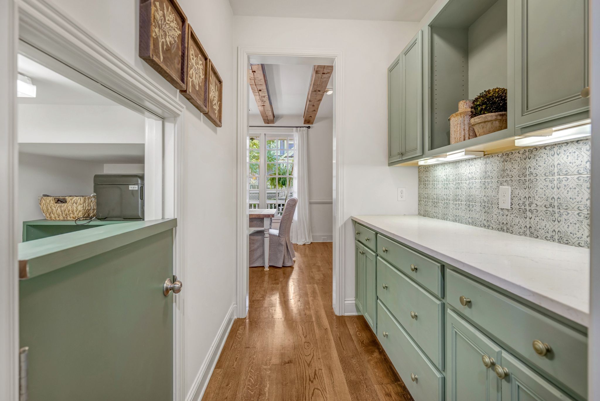 300 Addison Ave