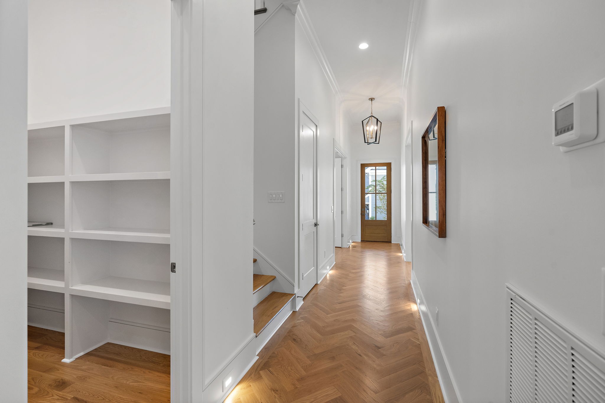 1709 Hillmont Dr