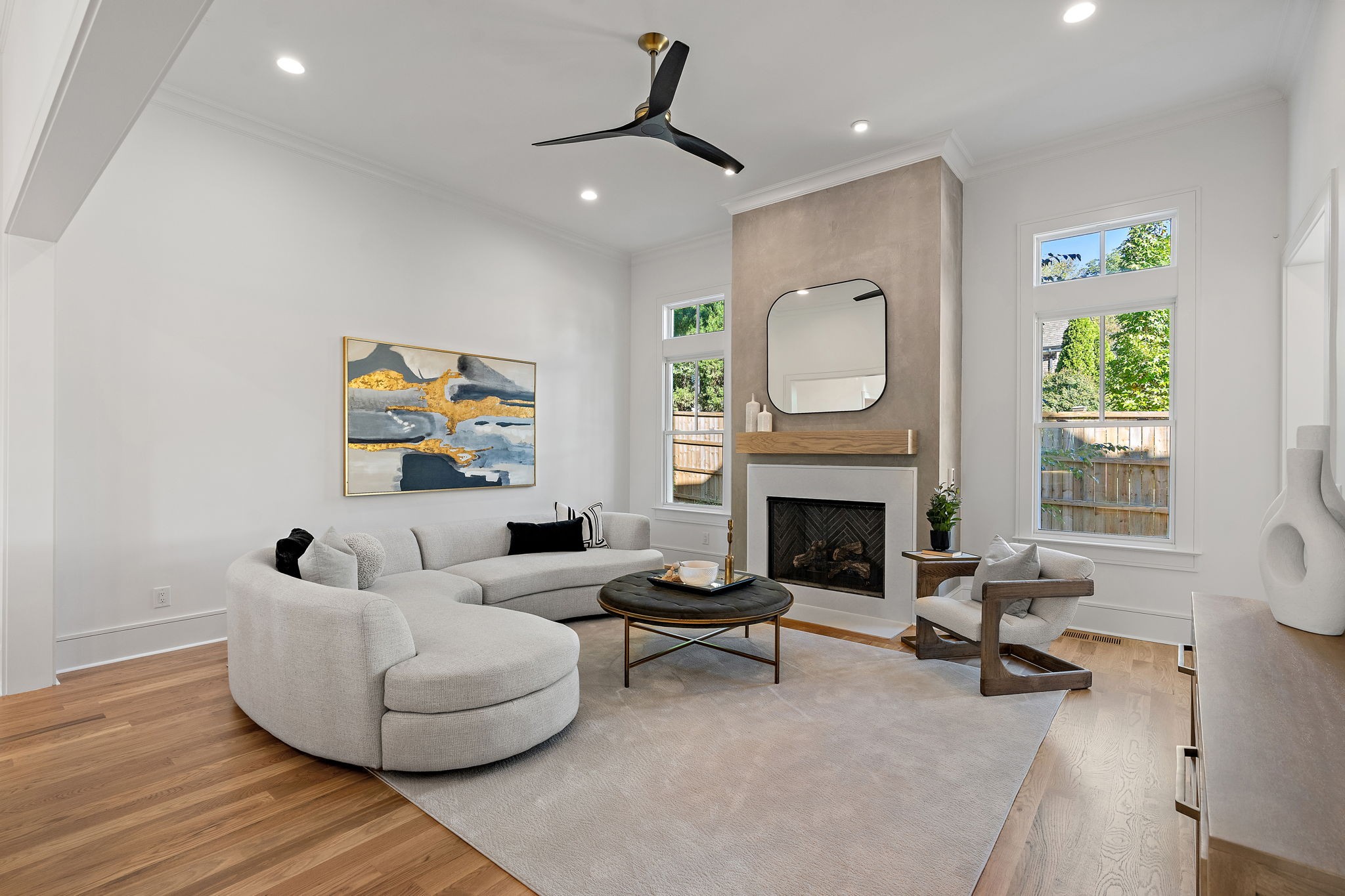 1709 Hillmont Dr