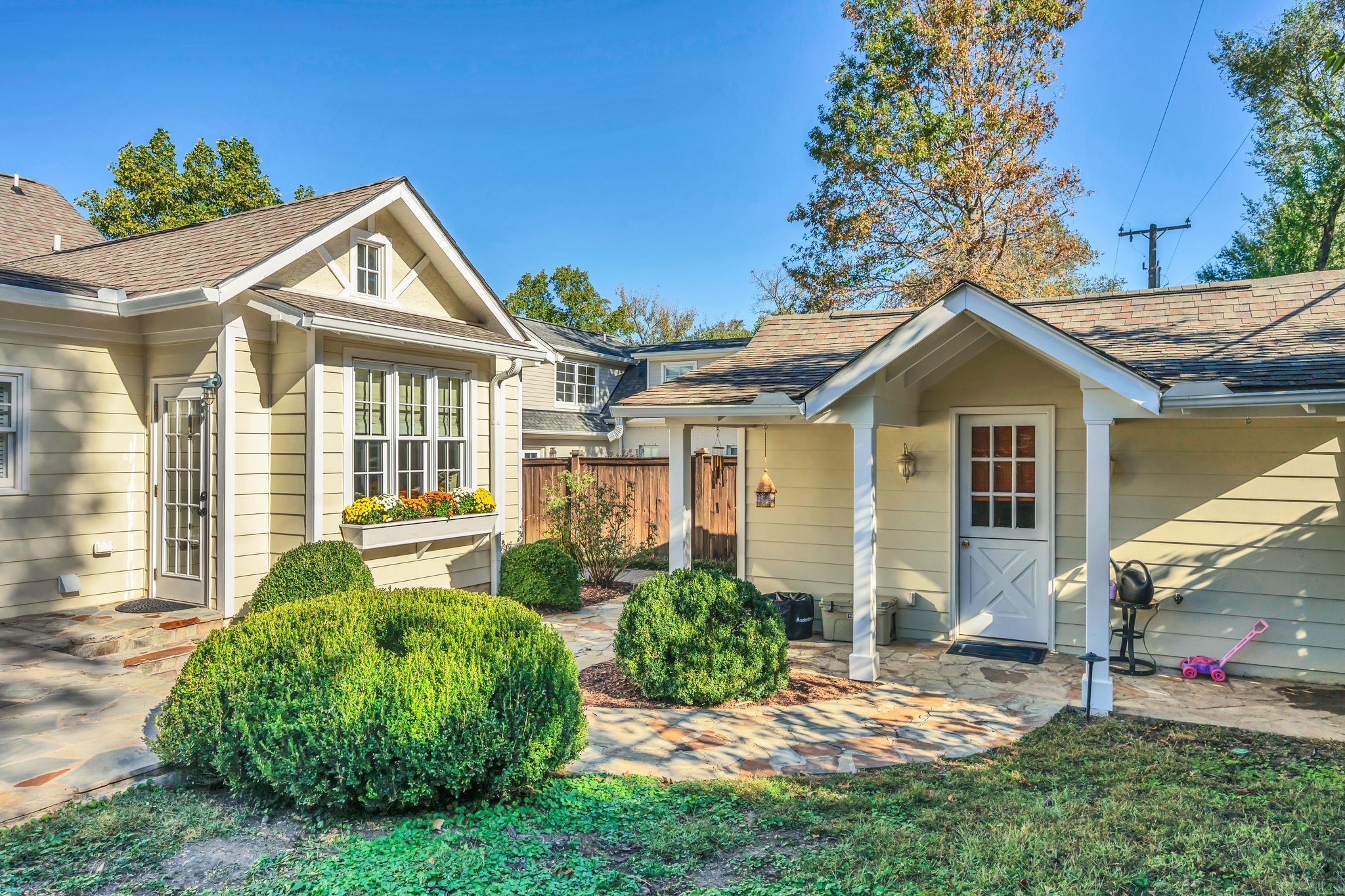 111 Lasalle Ct