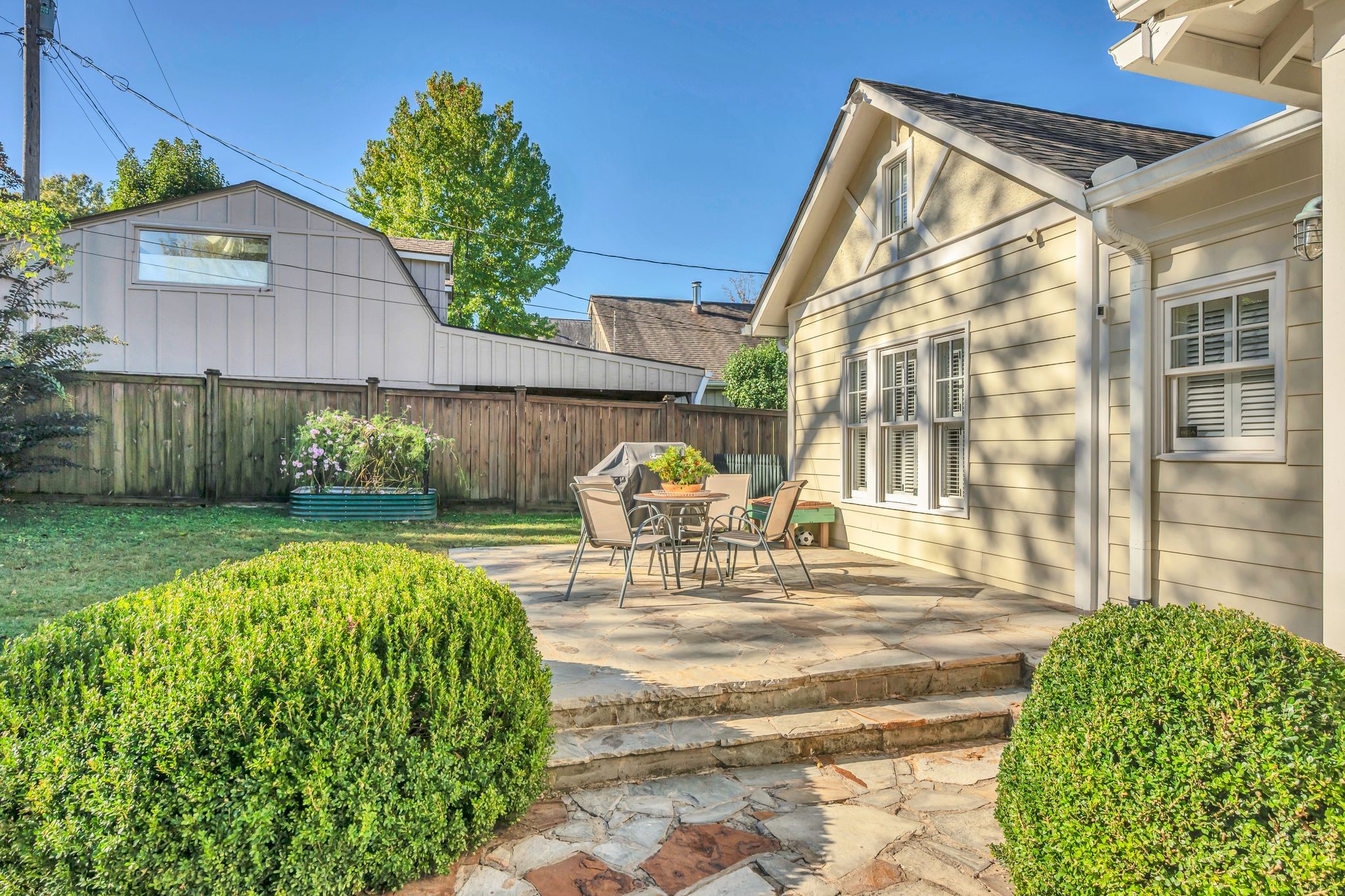 111 Lasalle Ct