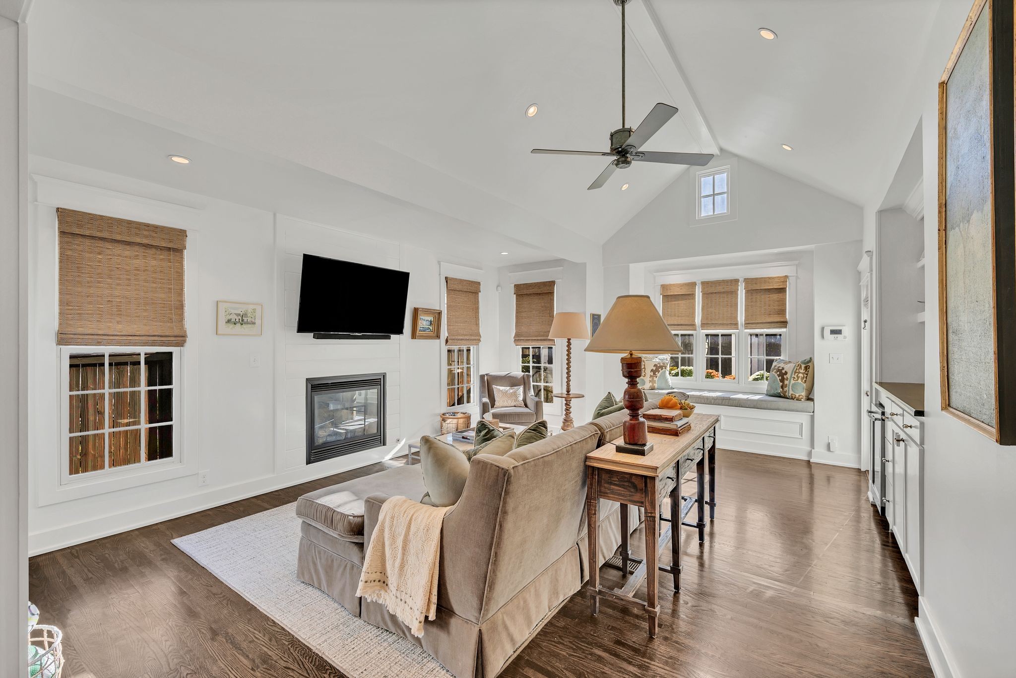 111 Lasalle Ct