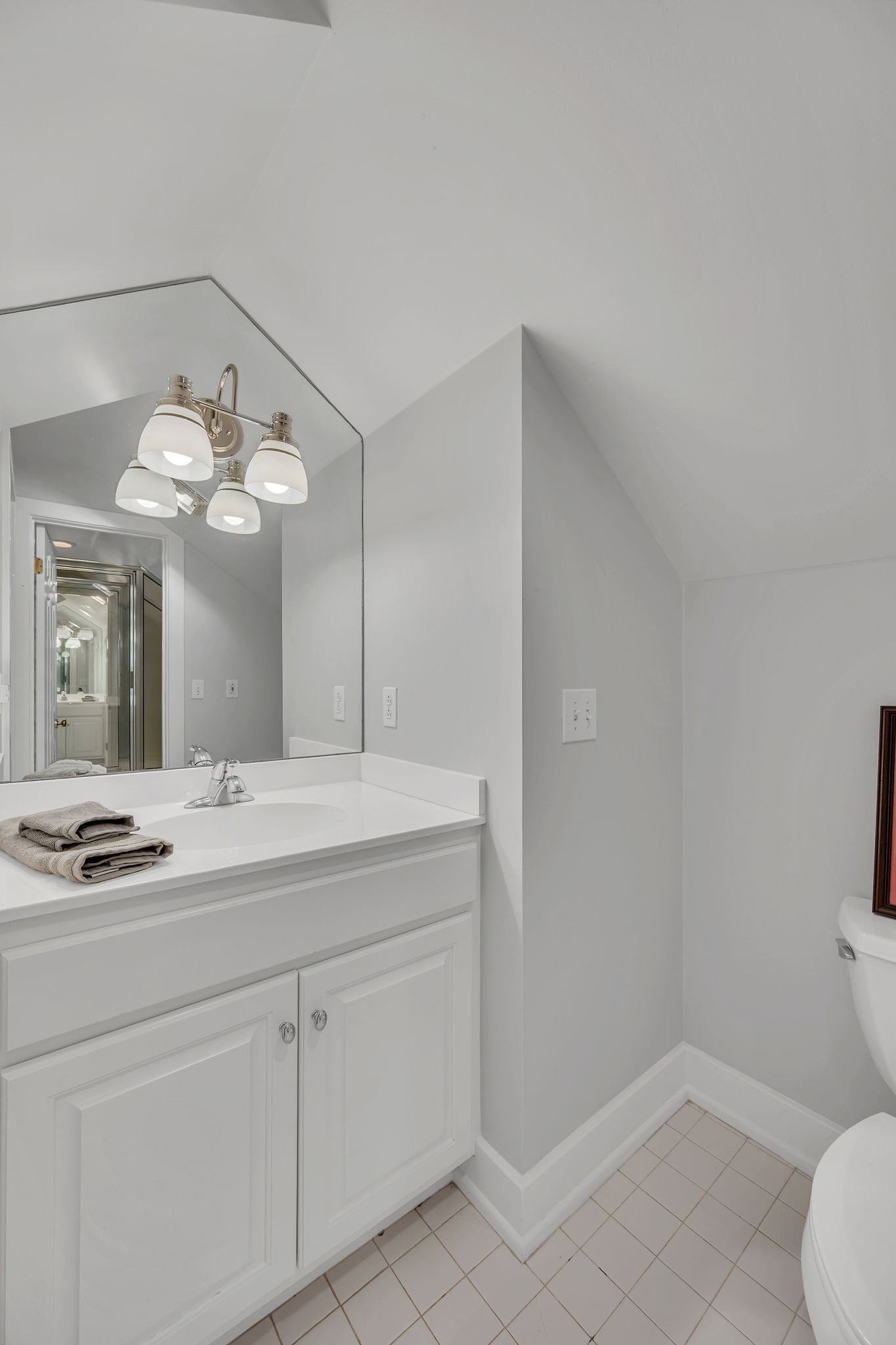 111 Lasalle Ct