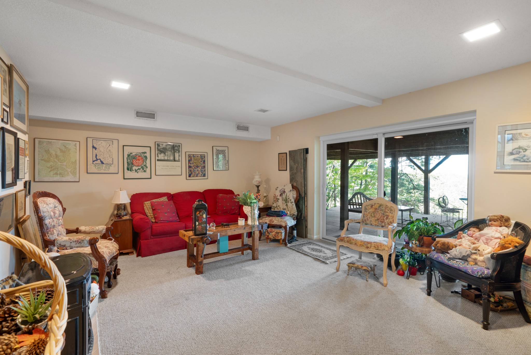 524 Sweetberry Dr