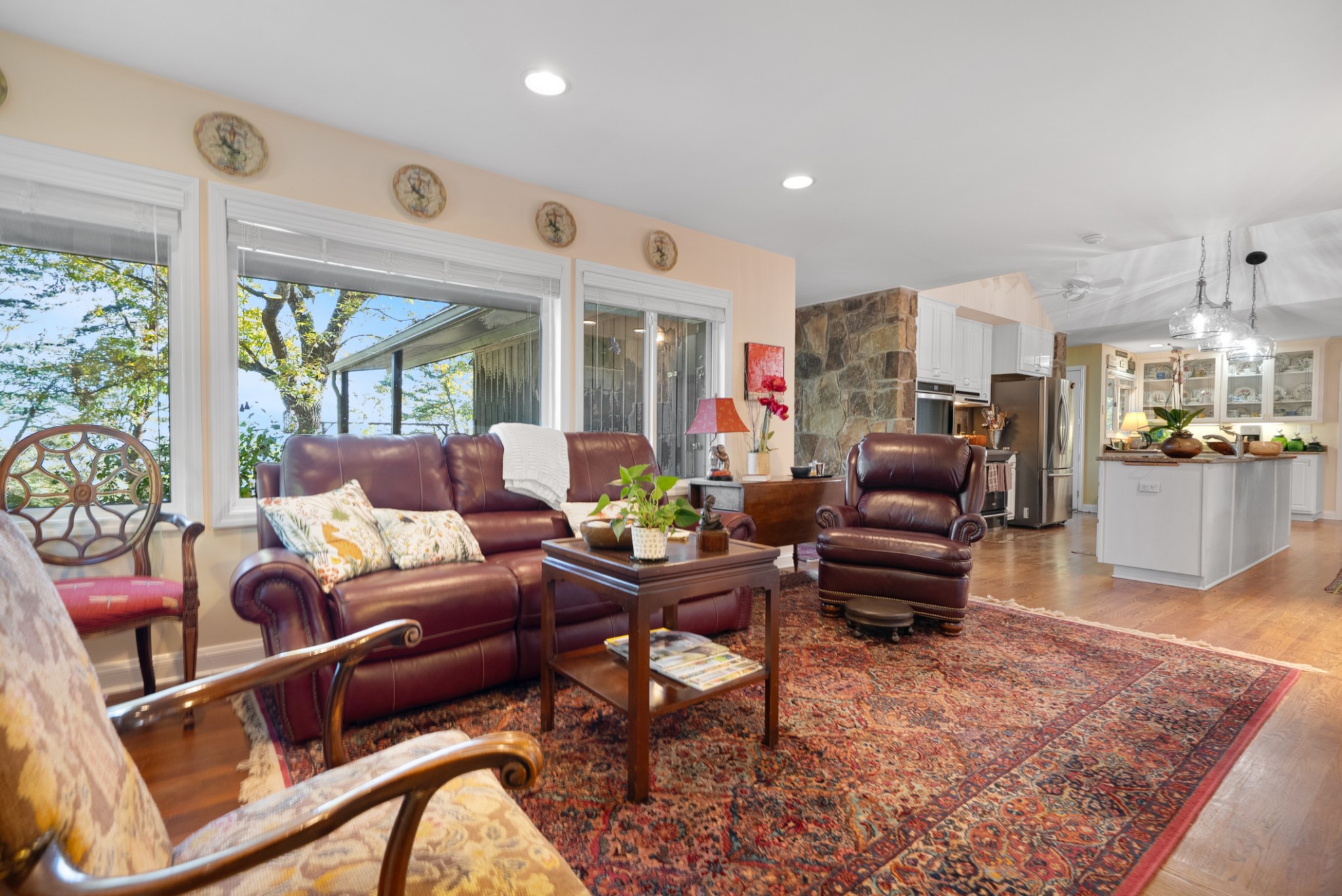 524 Sweetberry Dr