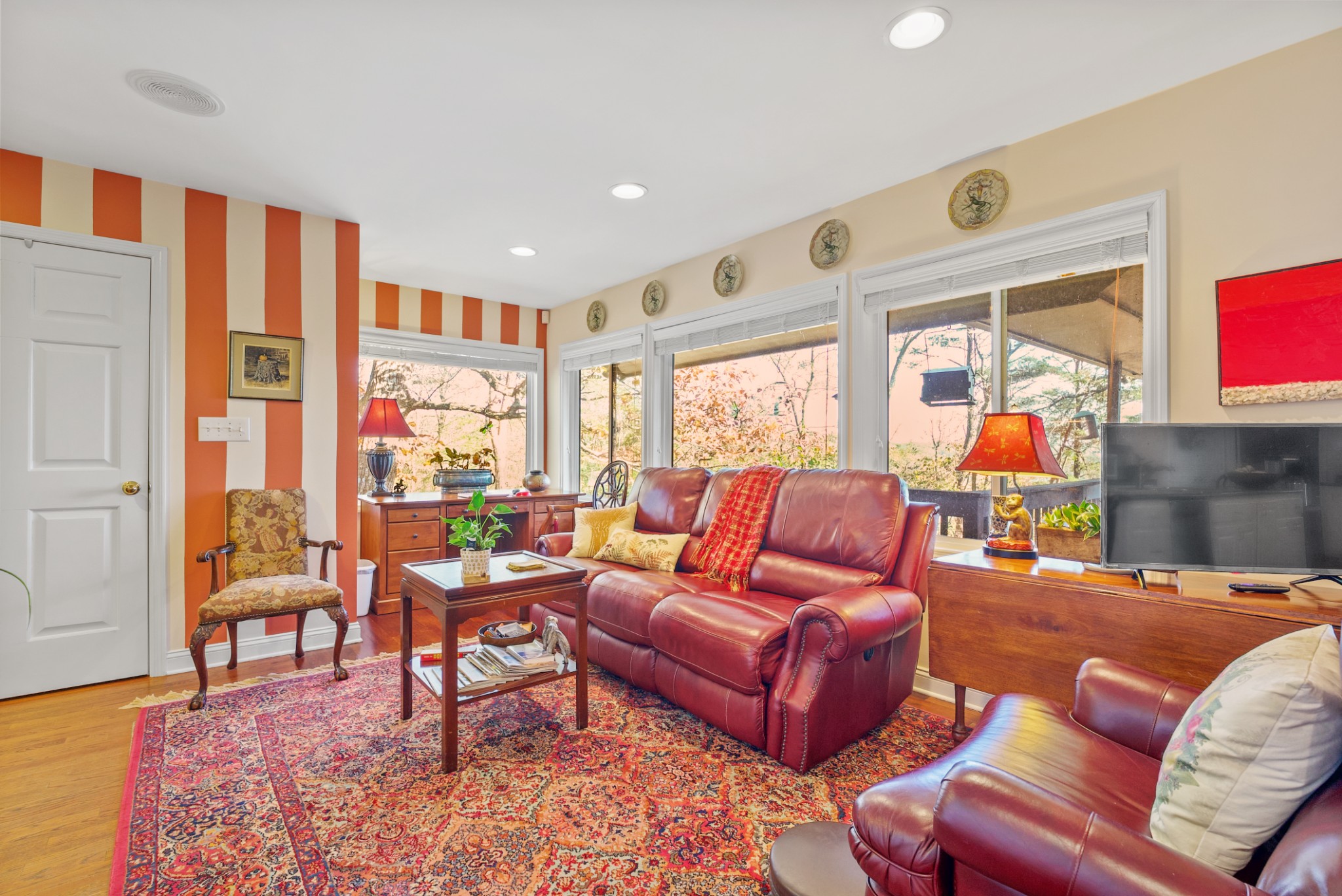 524 Sweetberry Dr