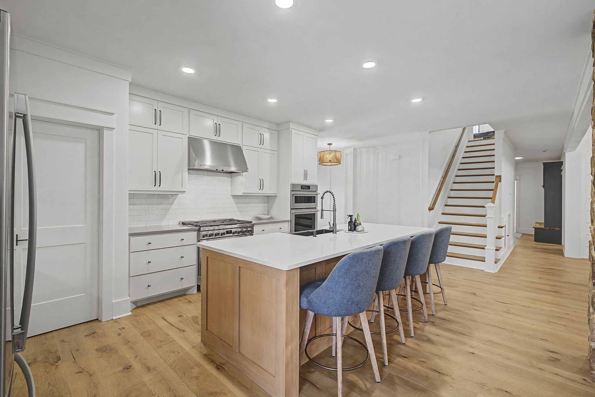 1863 Lake Louisa Loop