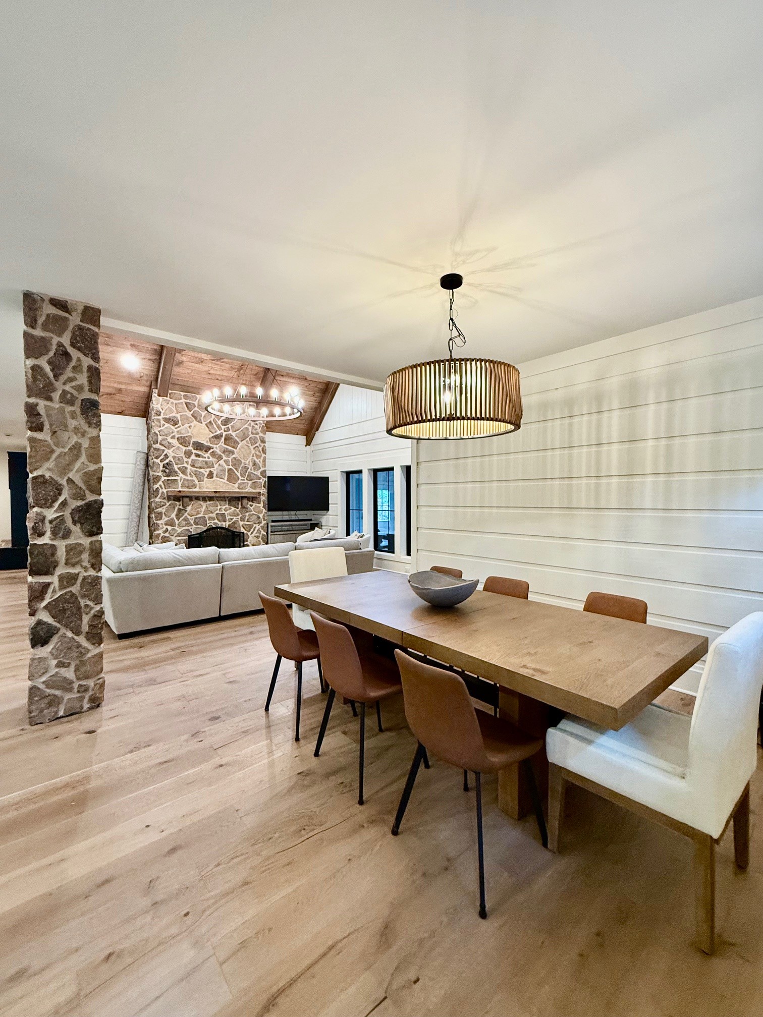 1863 Lake Louisa Loop