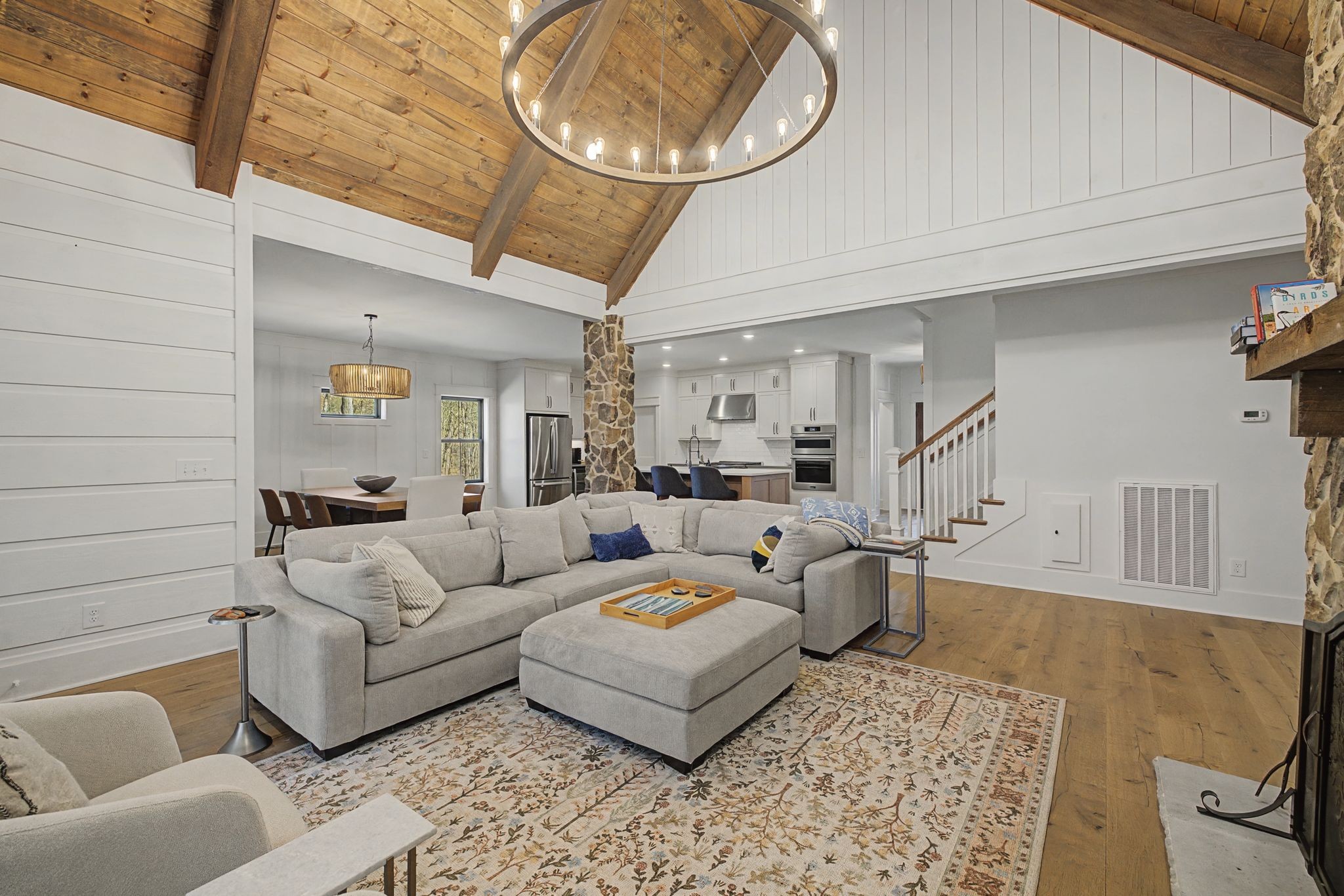 1863 Lake Louisa Loop