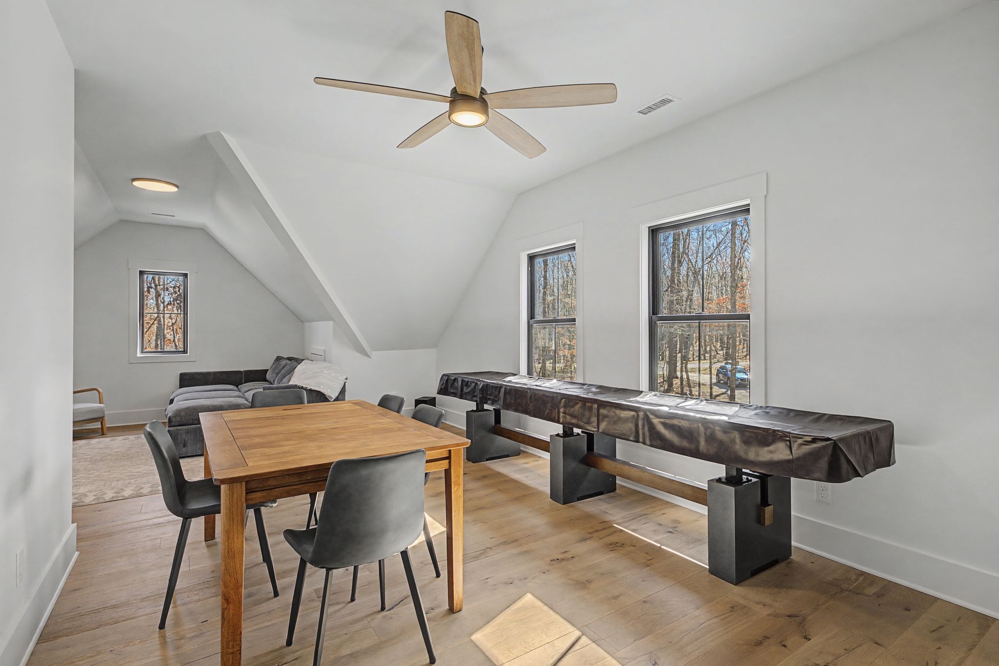 1863 Lake Louisa Loop