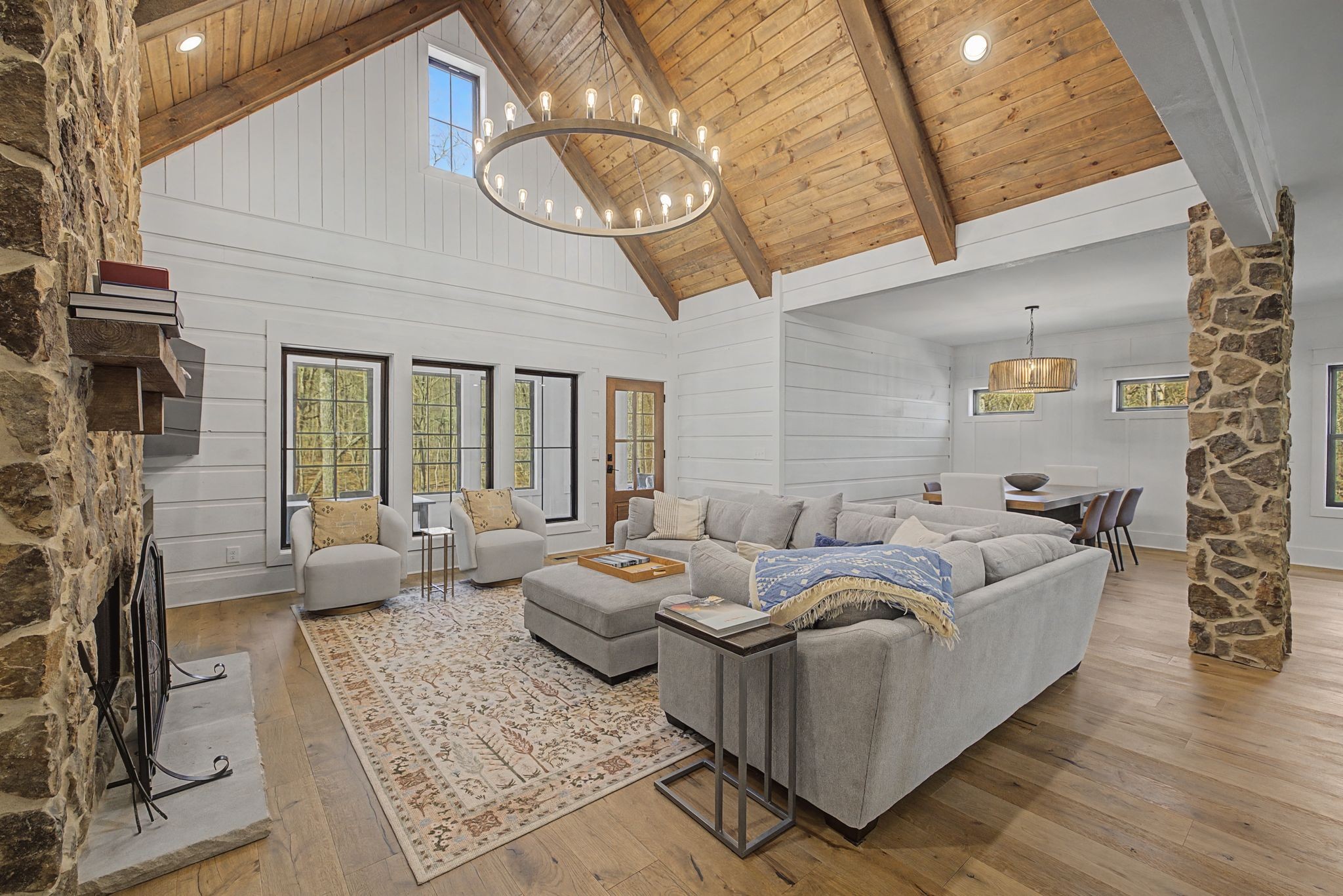 1863 Lake Louisa Loop