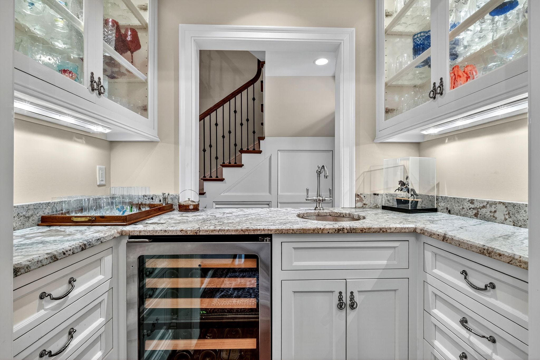 2223 Hemingway Dr