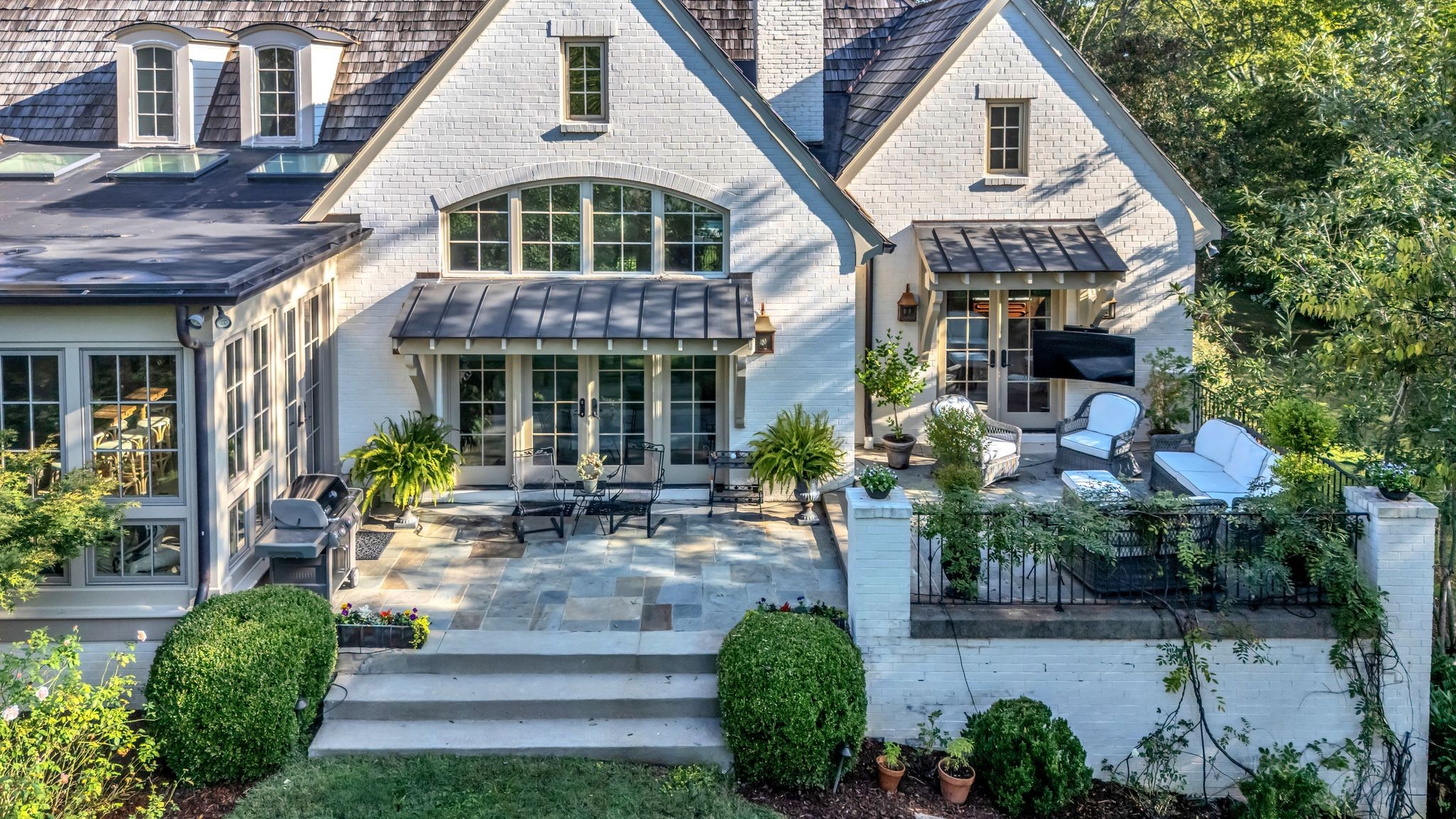 2223 Hemingway Dr