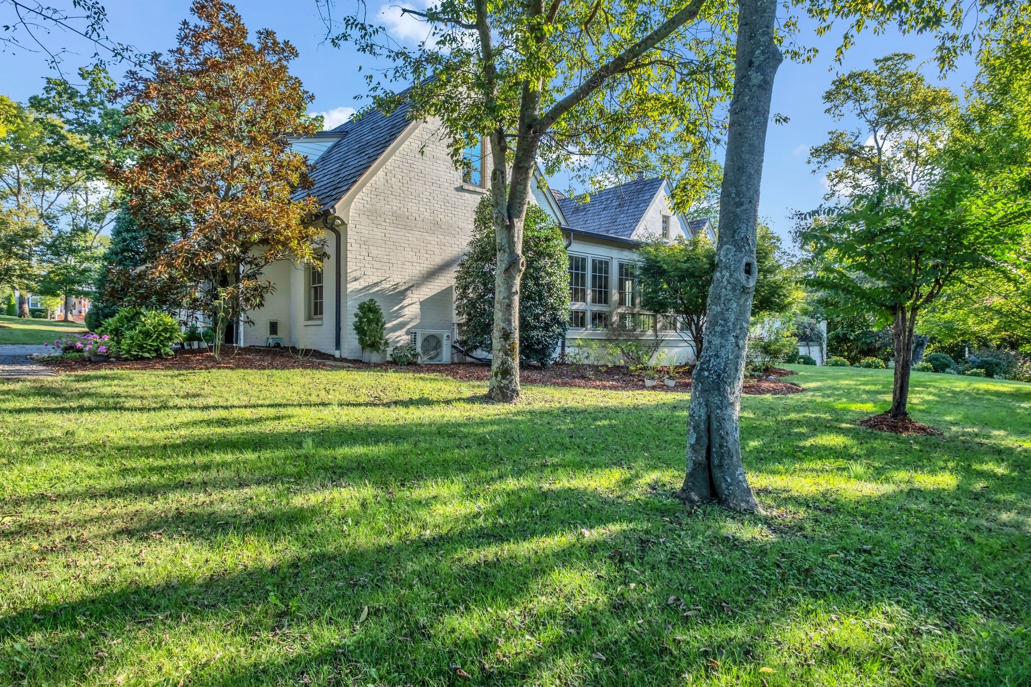 2223 Hemingway Dr