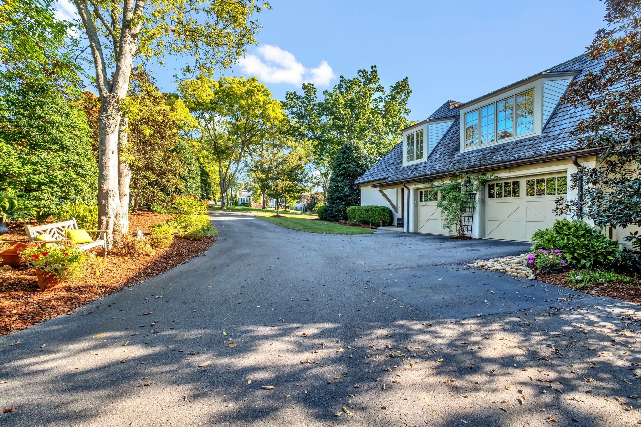 2223 Hemingway Dr