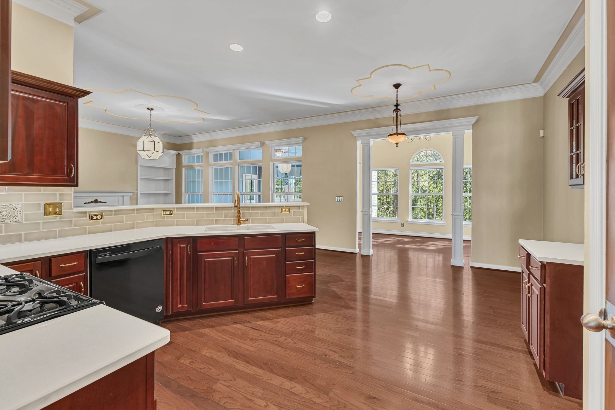 1112 Wildwind Ct