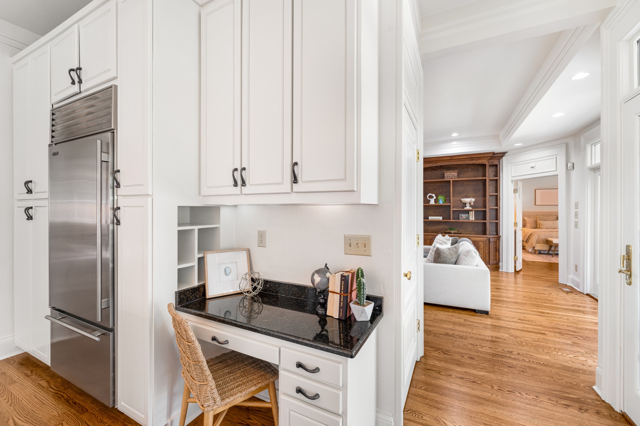 303 Saint James Park