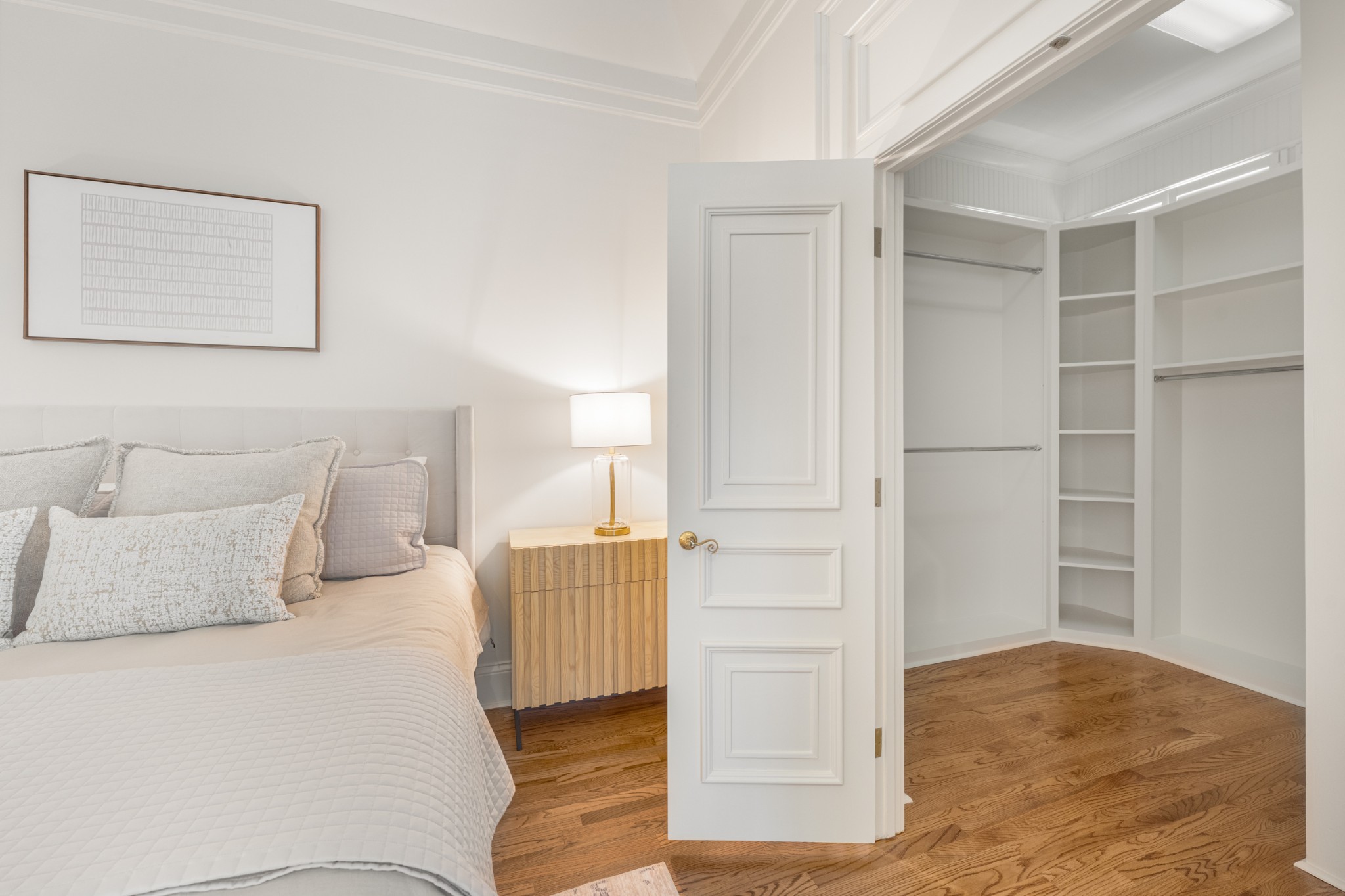 303 Saint James Park