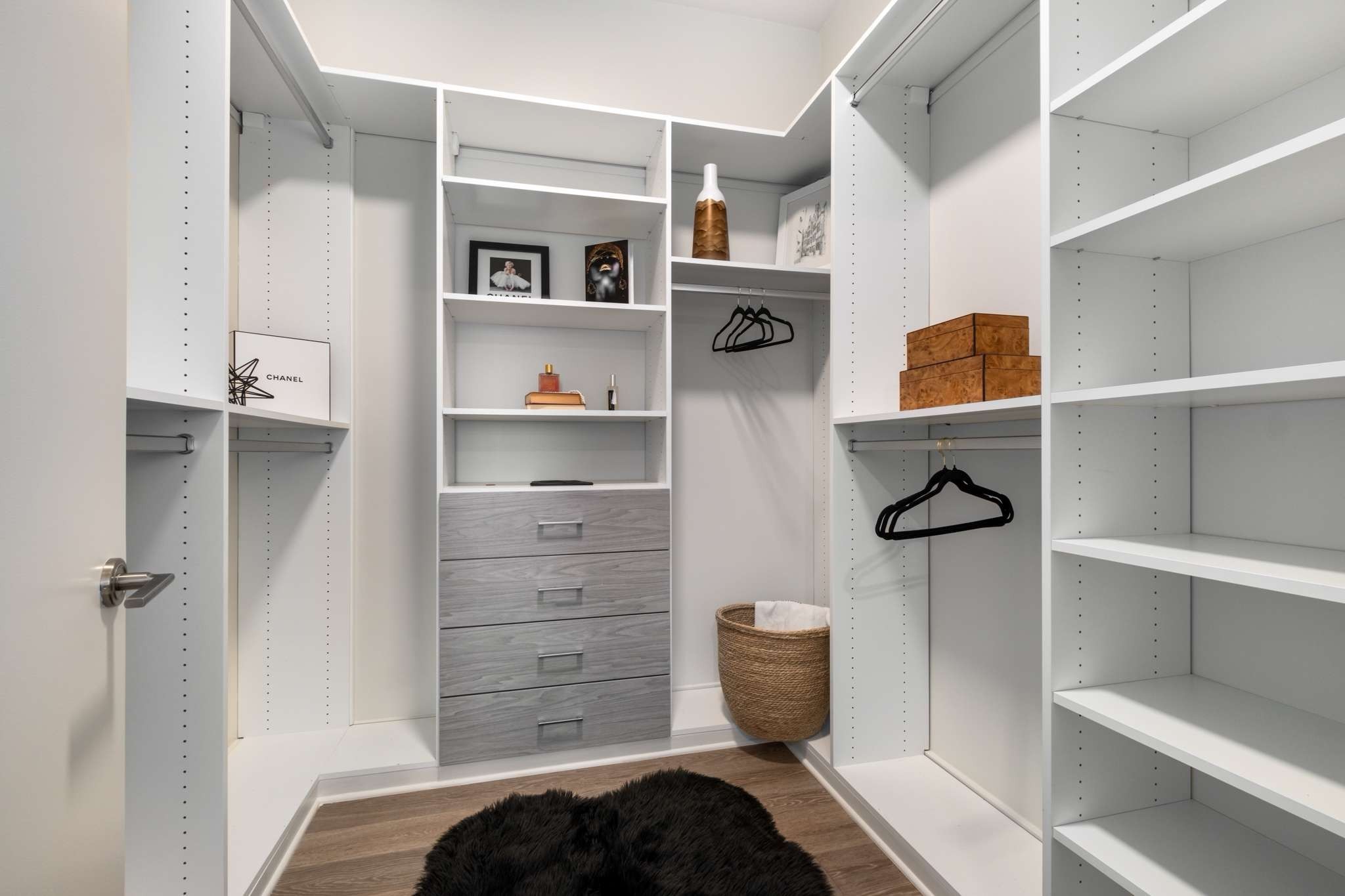 515 Church Street Unit: 3404