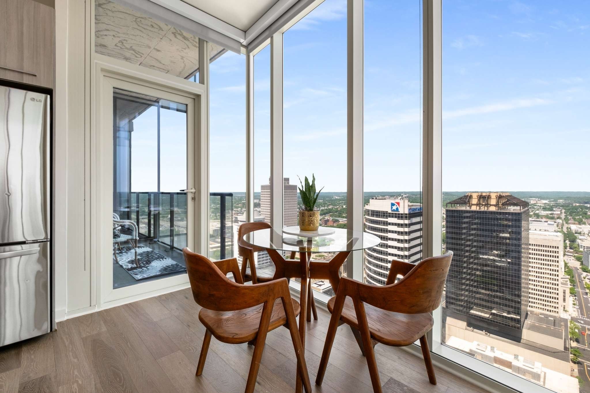 515 Church Street Unit: 3404