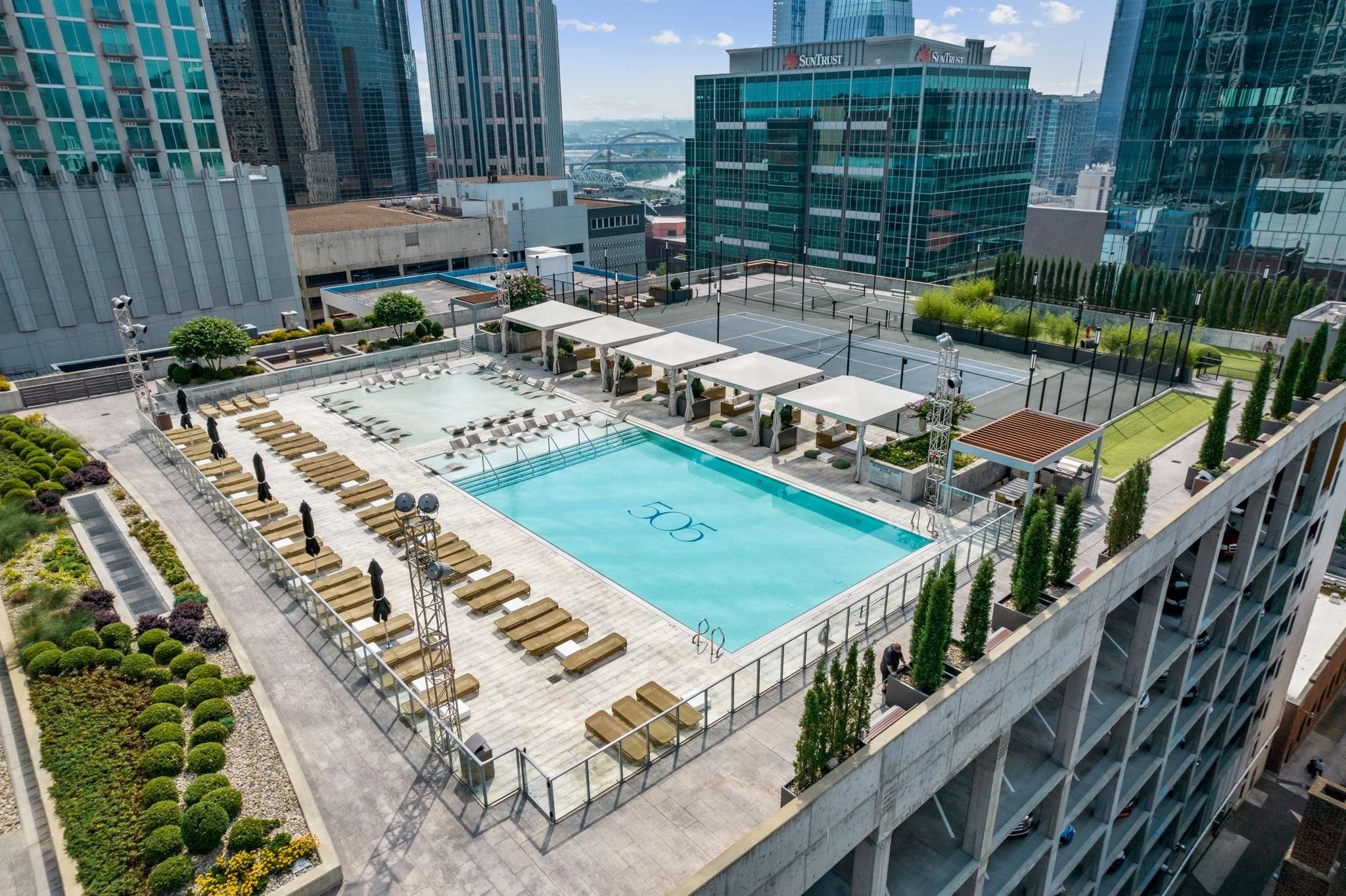 515 Church Street Unit: 3404