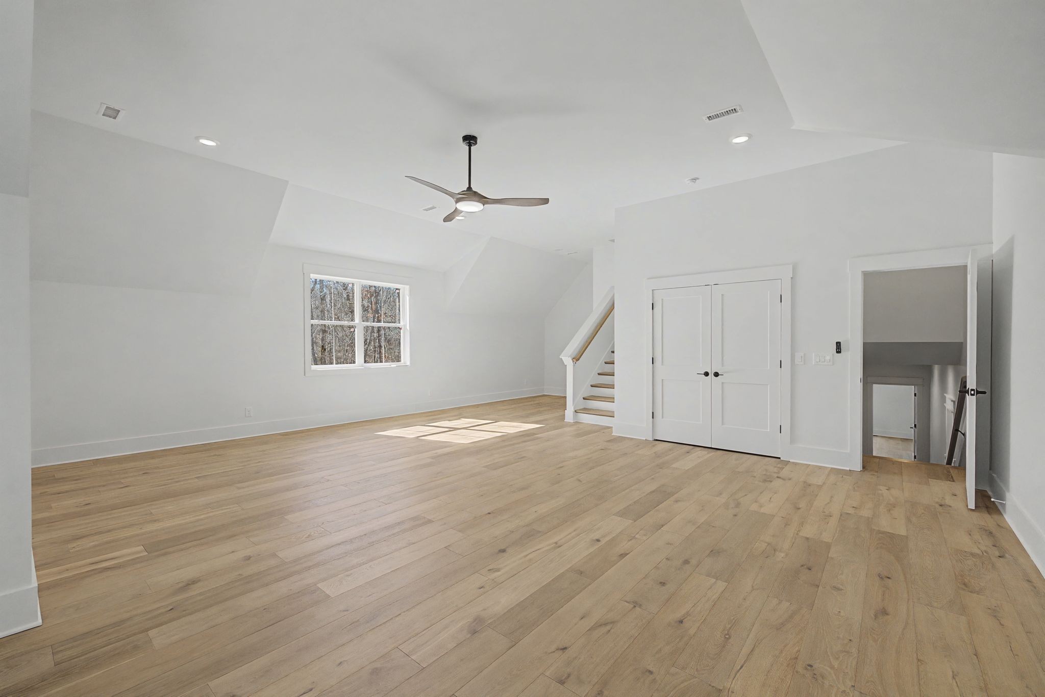 1651 Lake Louisa Loop