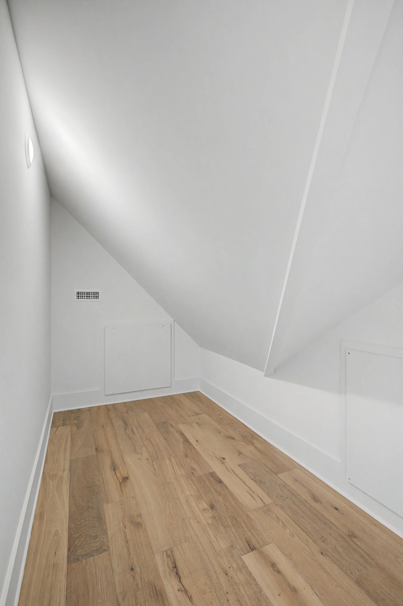 1651 Lake Louisa Loop