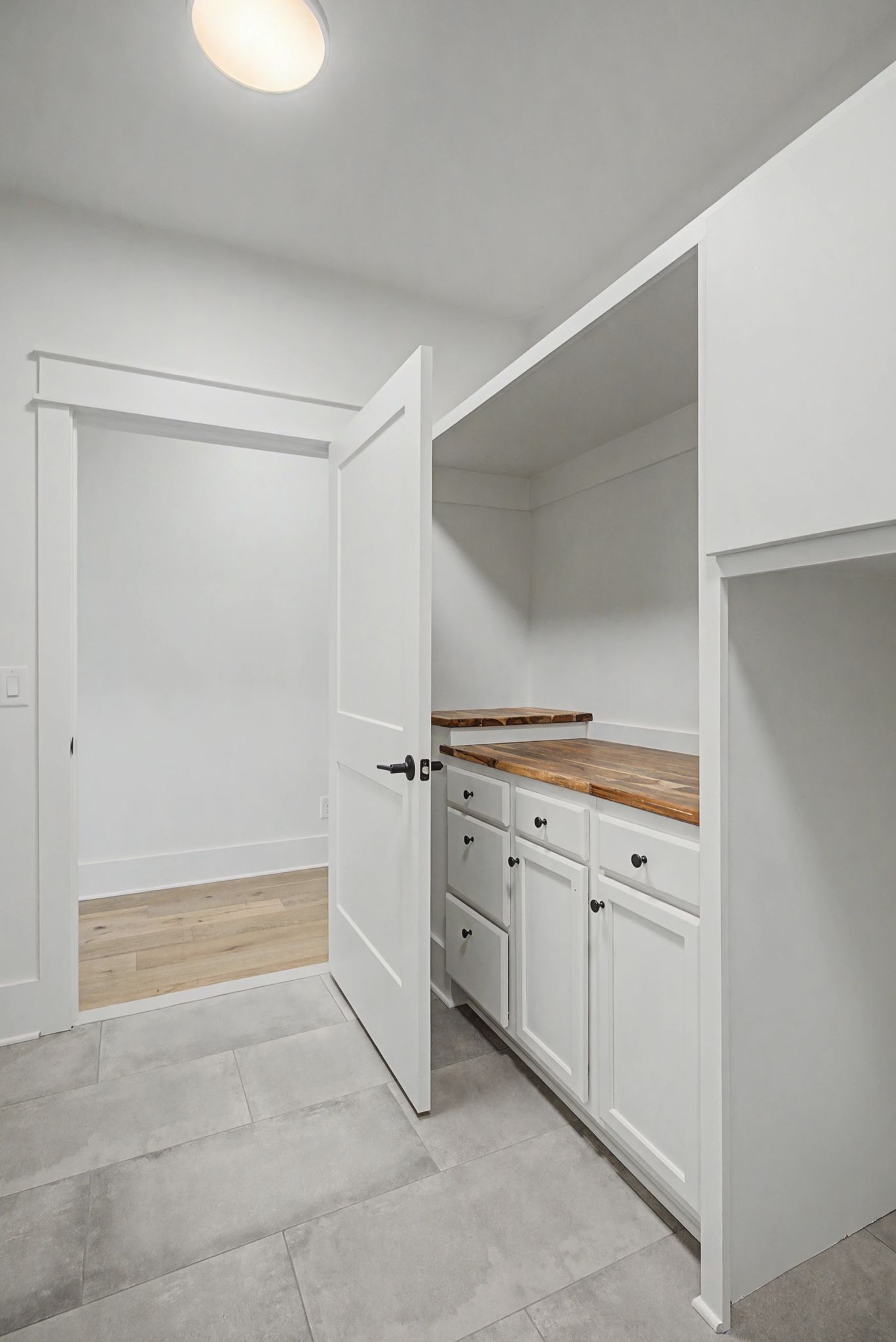 1651 Lake Louisa Loop